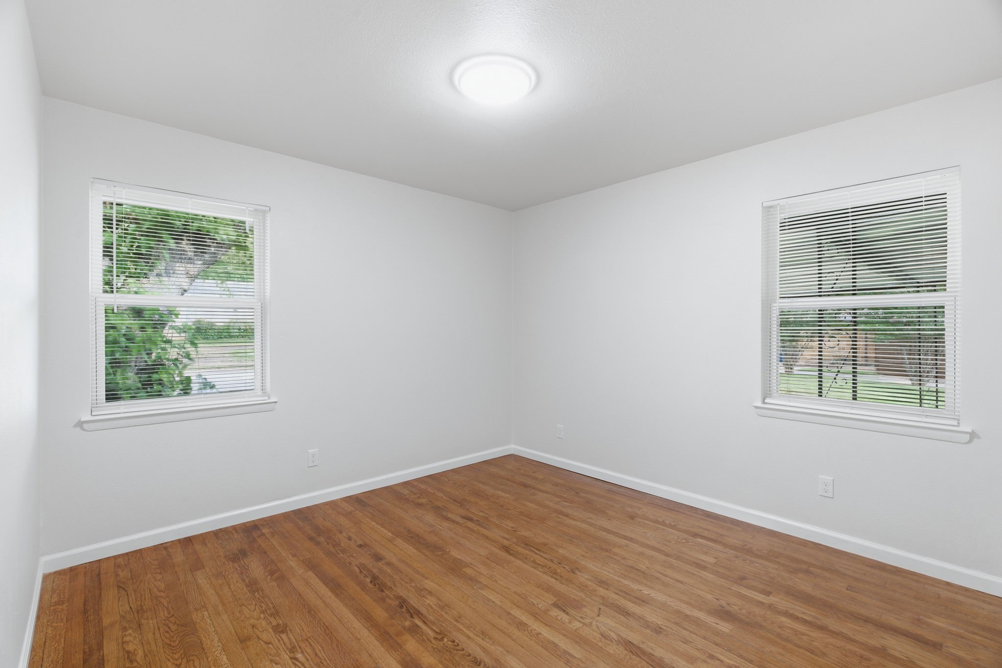 1333 Northlake Drive