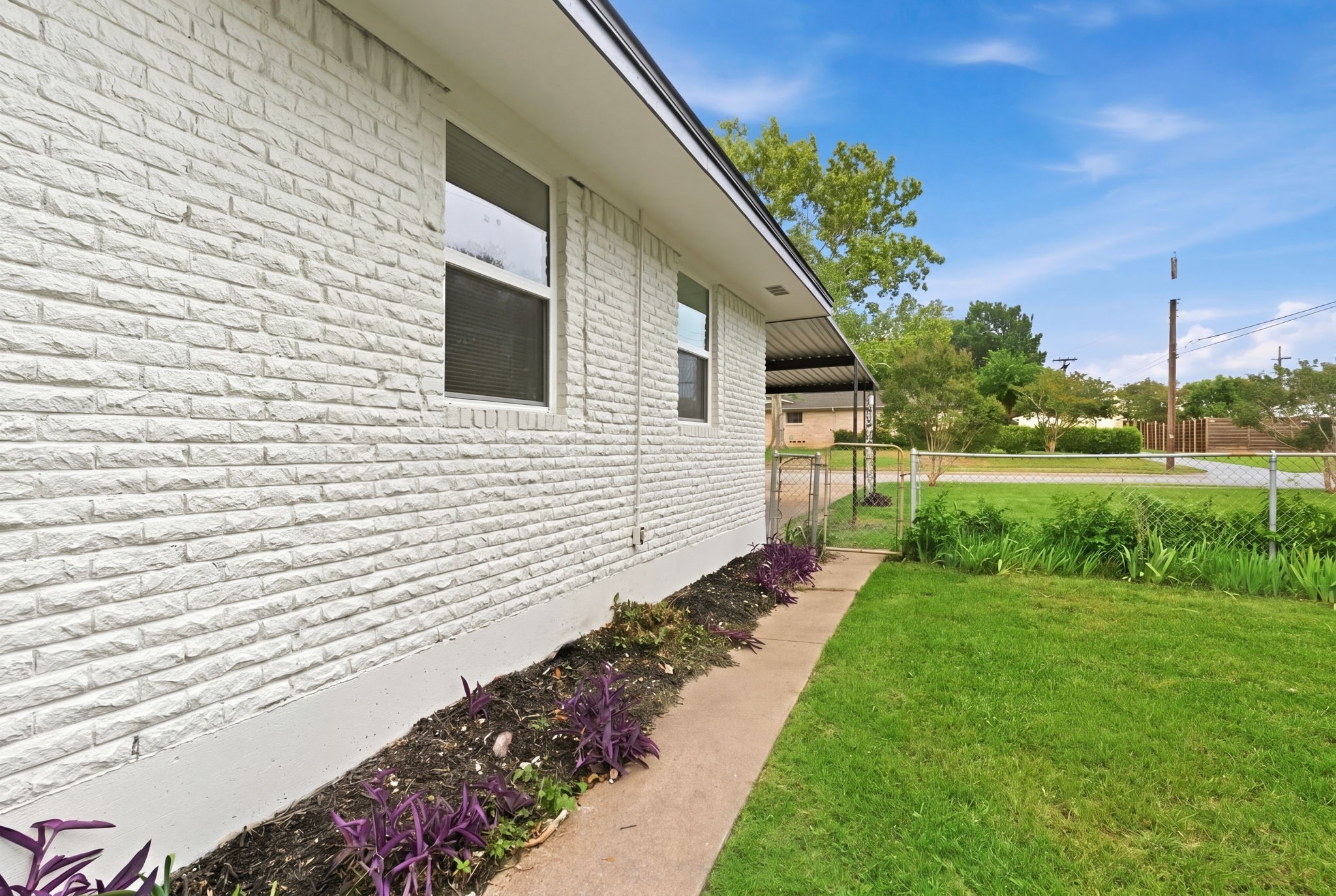 1333 Northlake Drive
