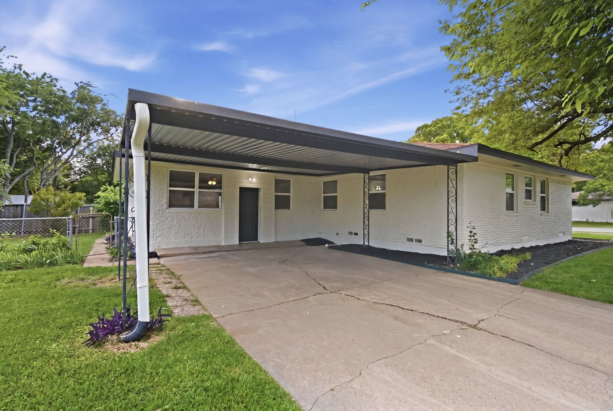 1333 Northlake Drive