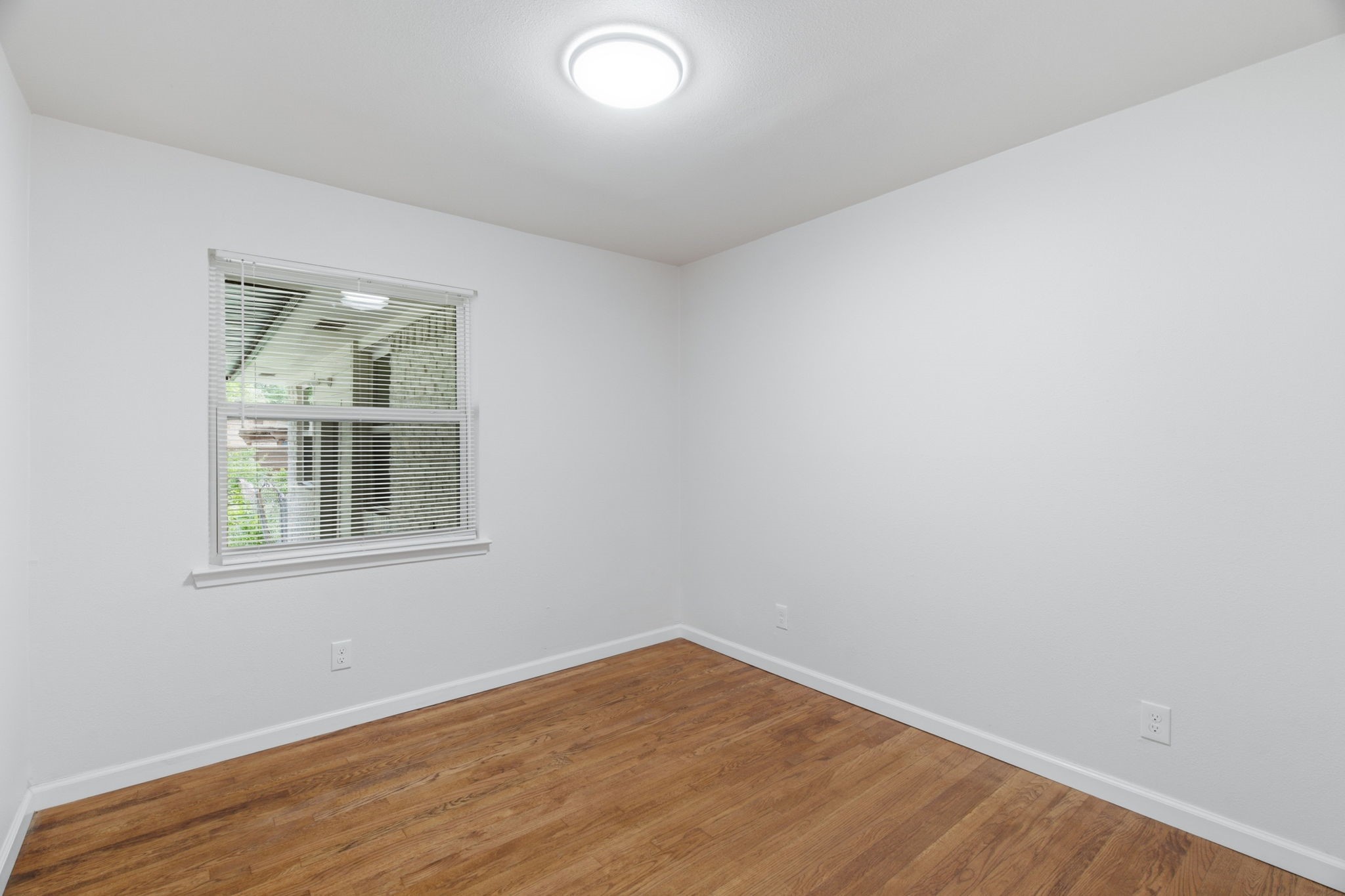 1333 Northlake Drive