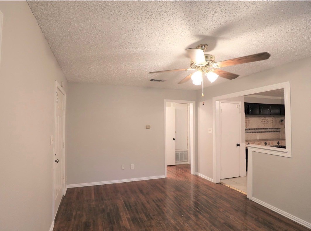 8752 Woodcastle Drive