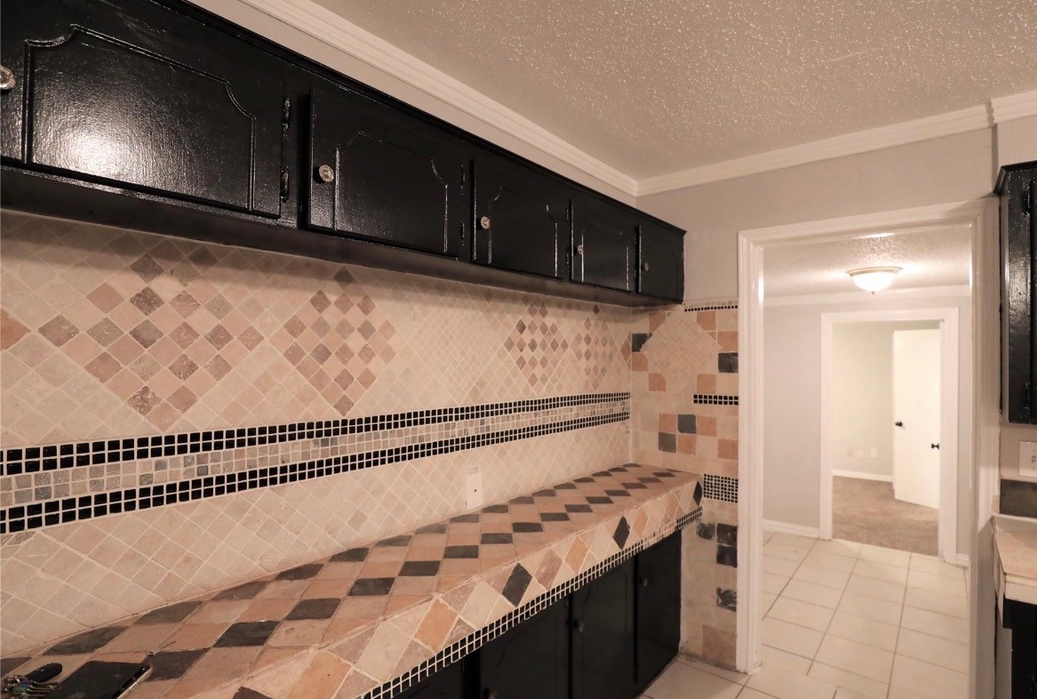 8752 Woodcastle Drive