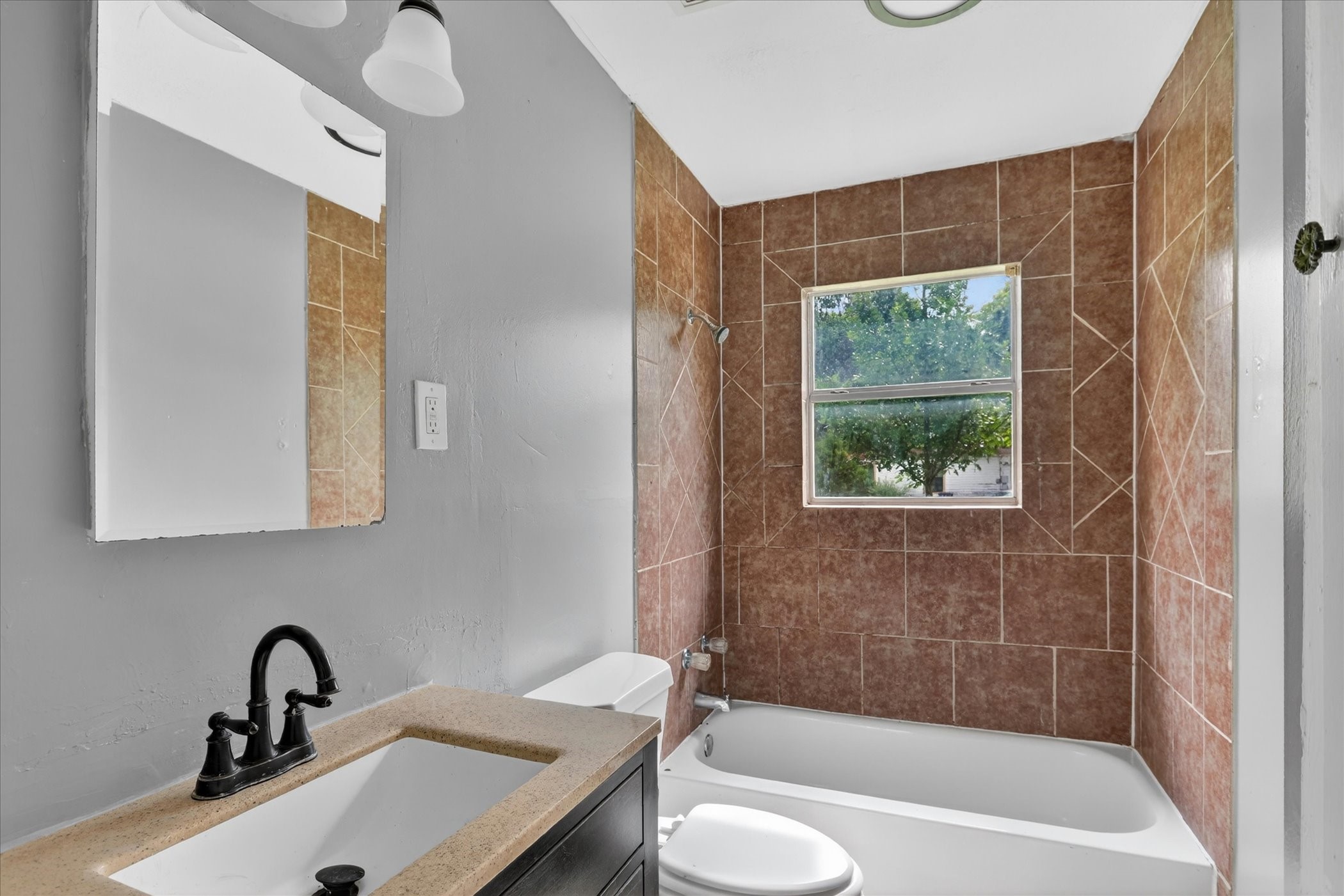 8752 Woodcastle Drive