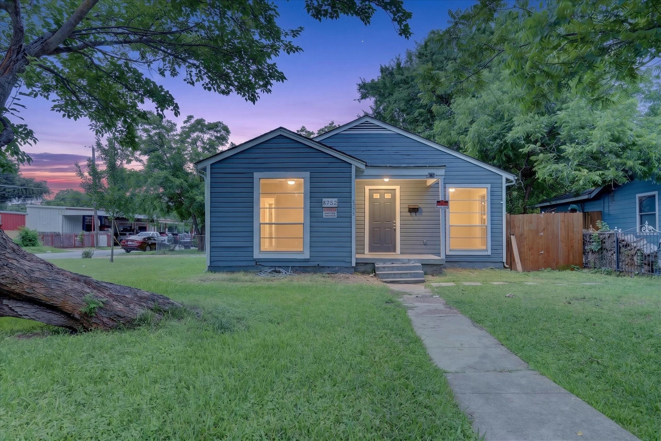 8752 Woodcastle Drive