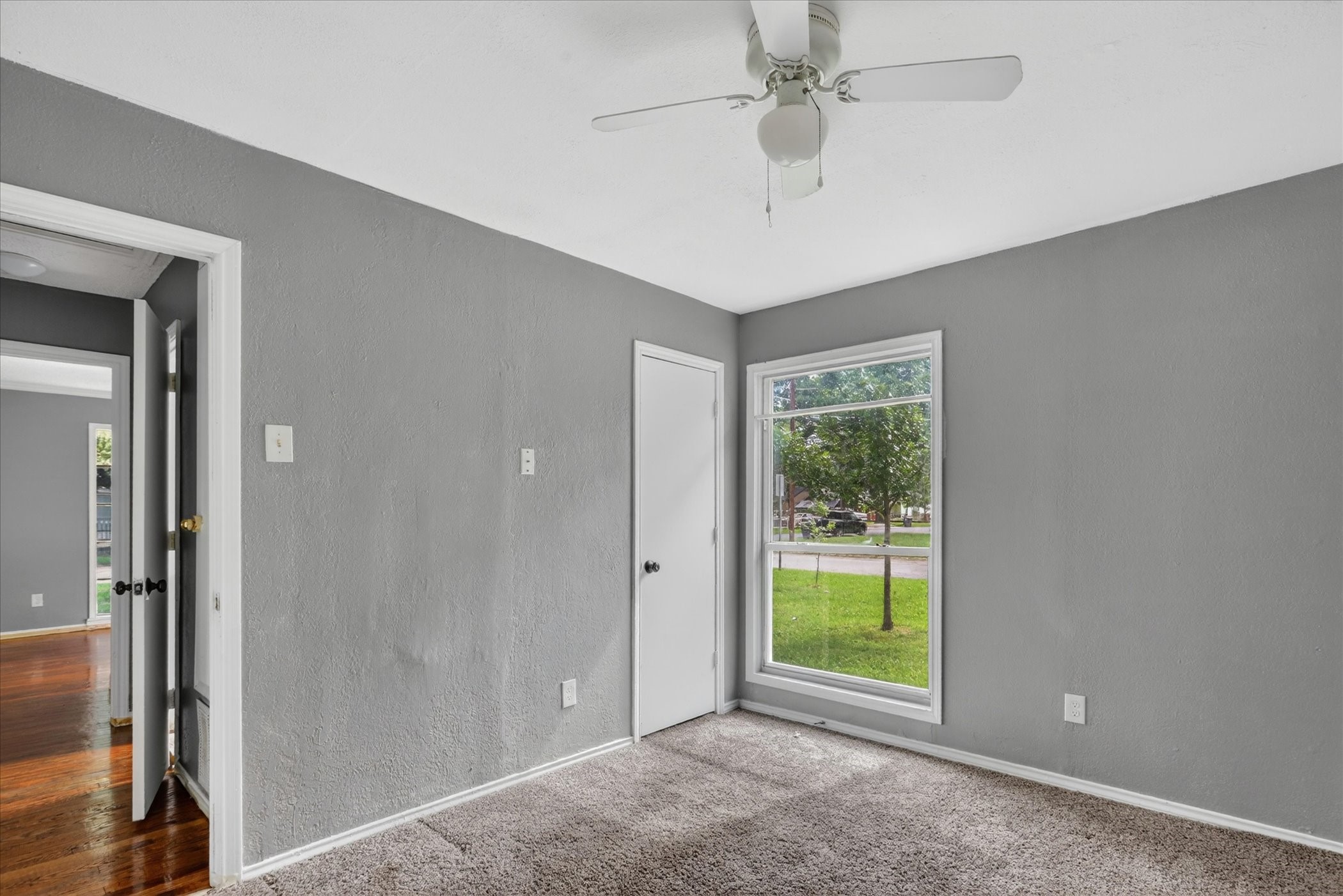 8752 Woodcastle Drive