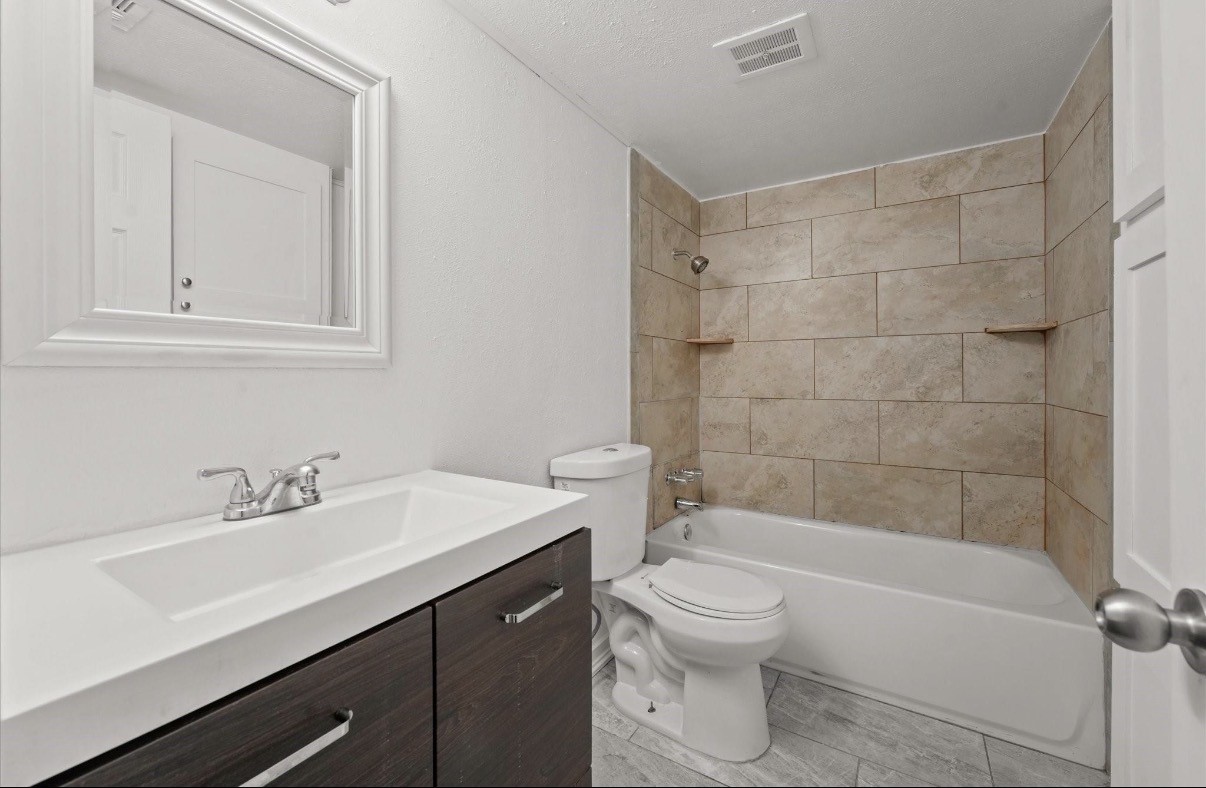 3121 Park Lane 1130