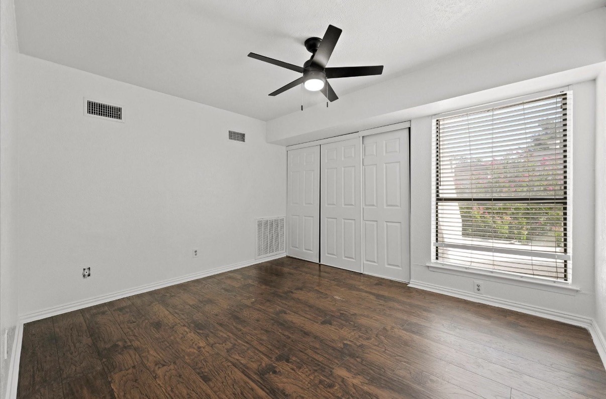 3121 Park Lane 1130
