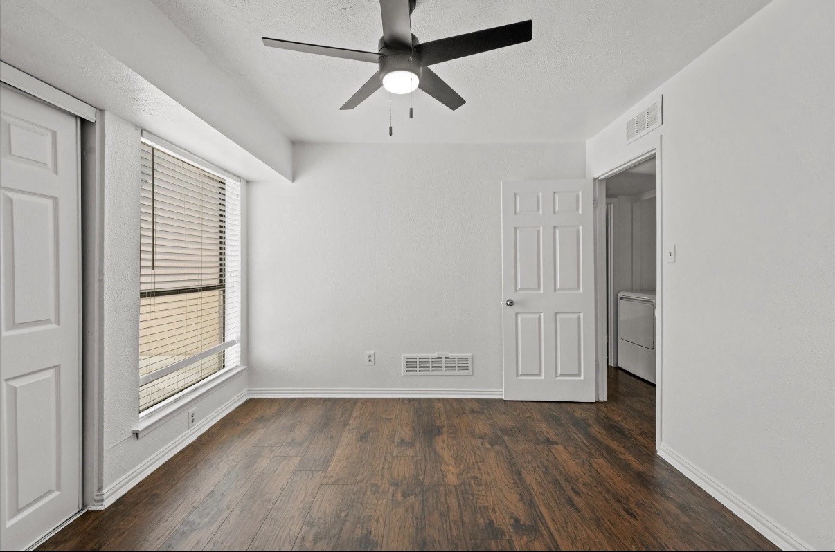 3121 Park Lane 1130