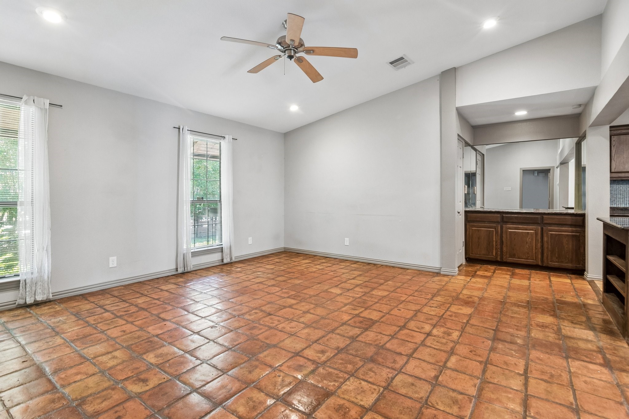 13203 - 13205 Kit Lane