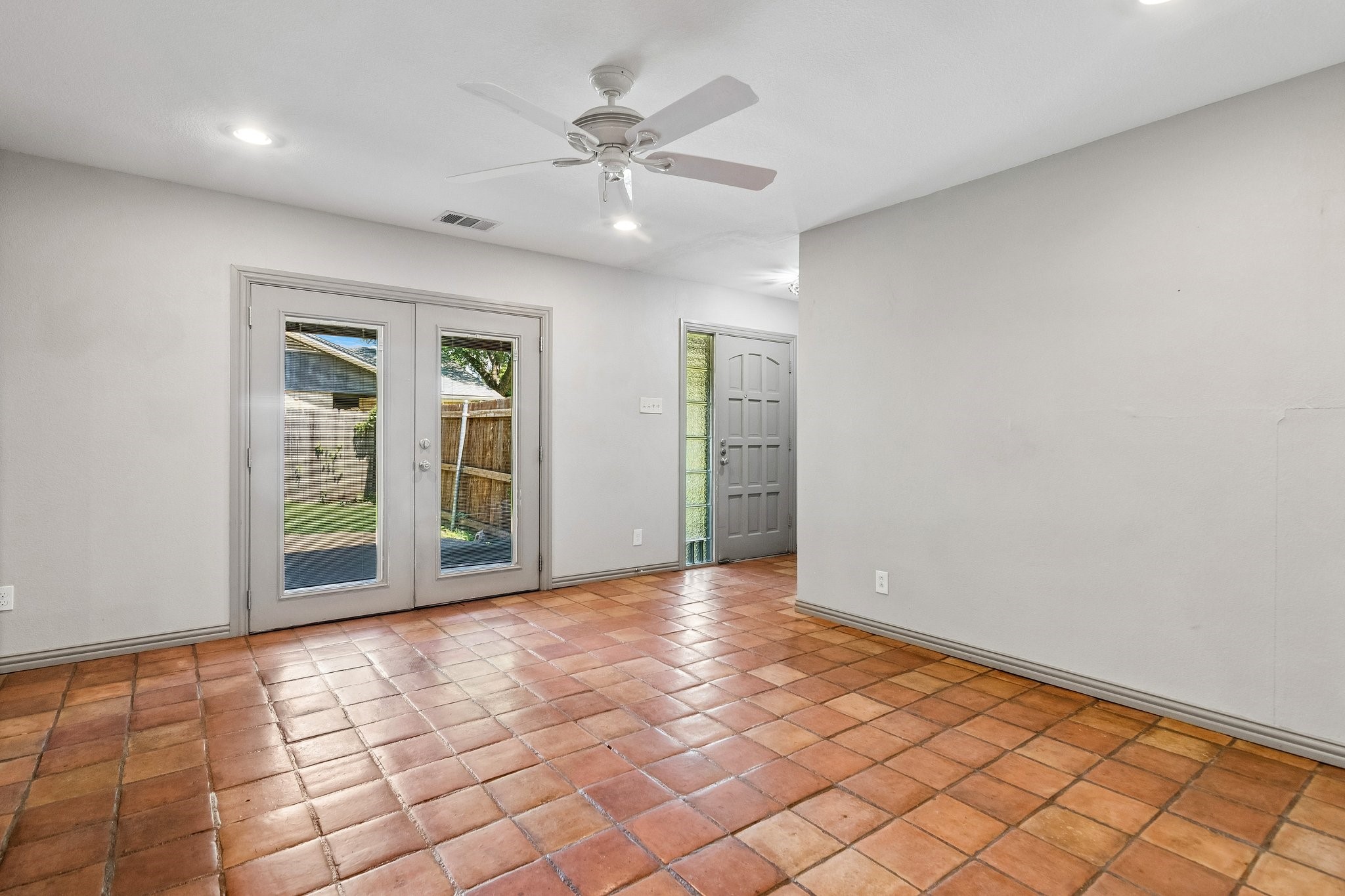 13203 - 13205 Kit Lane