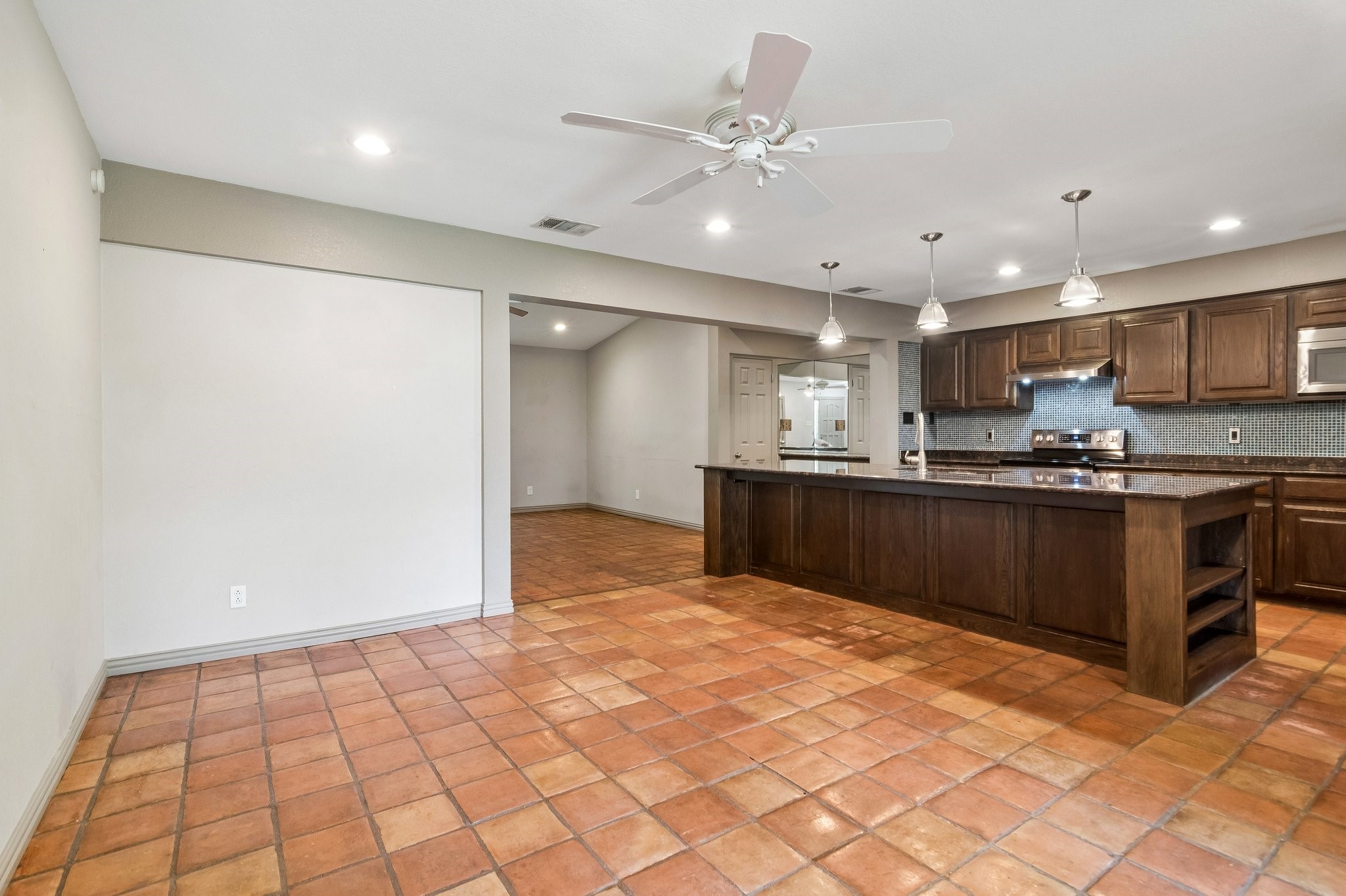 13203 - 13205 Kit Lane