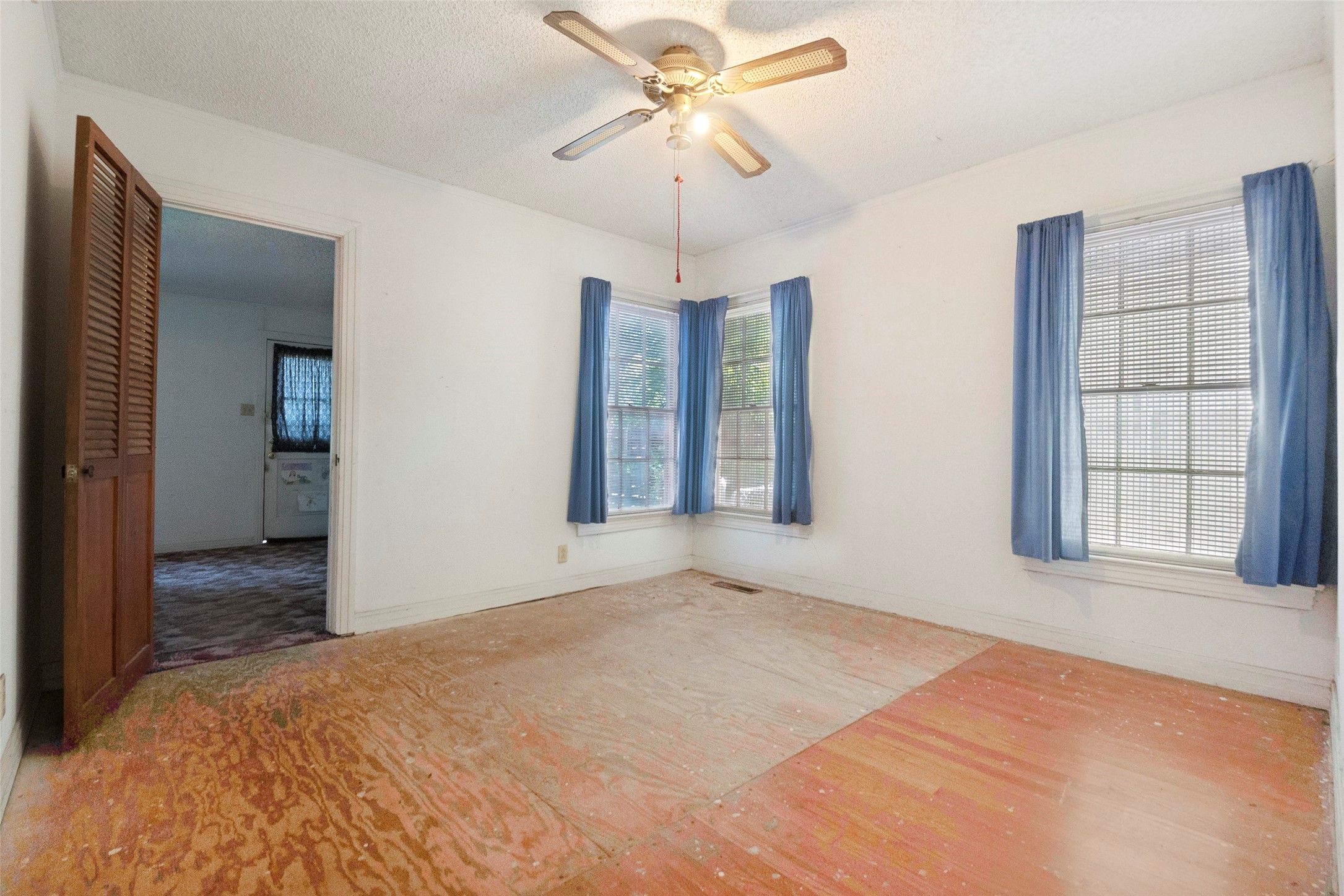 6322 Covington Lane
