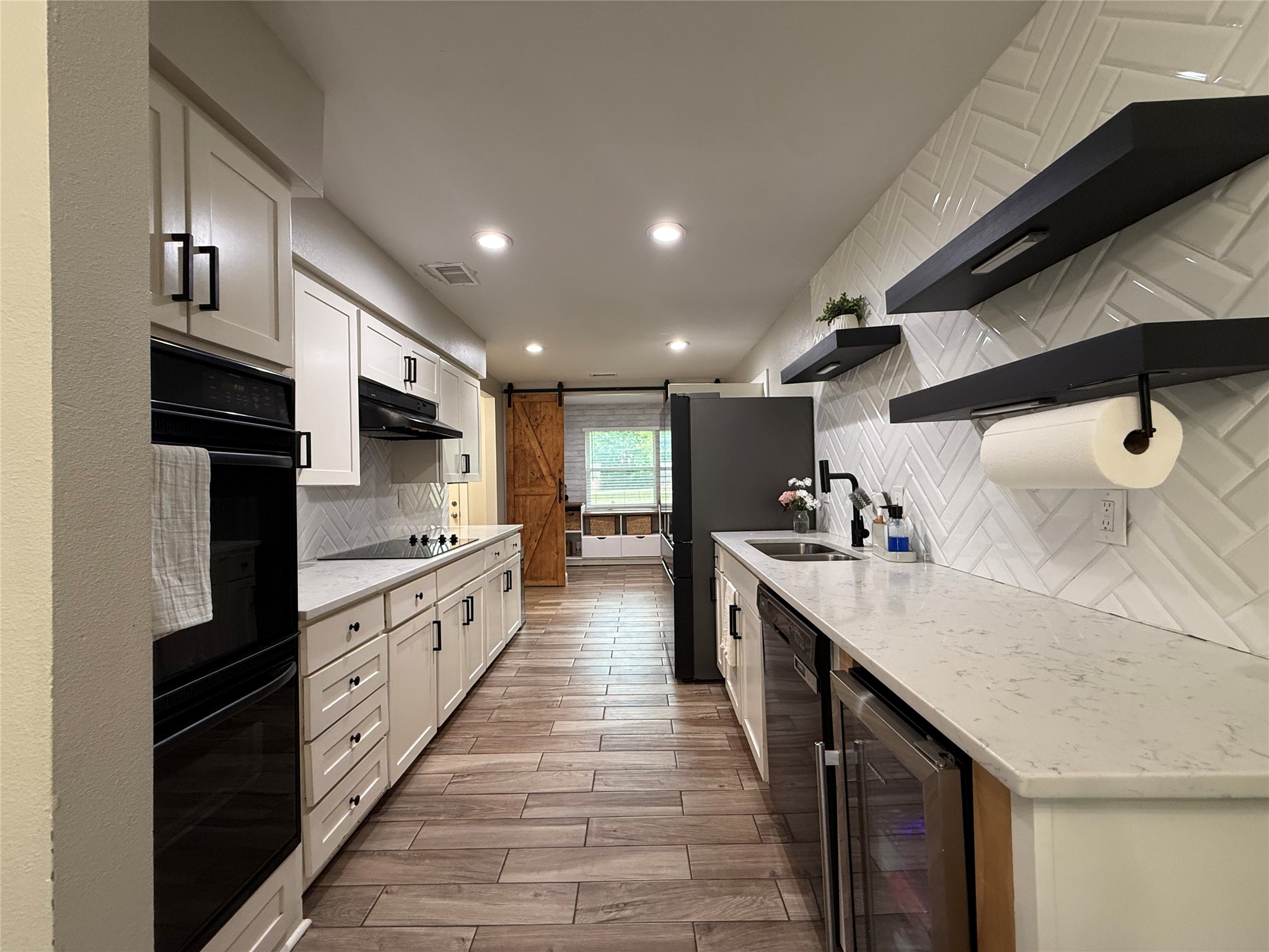 112 Lariat Trail