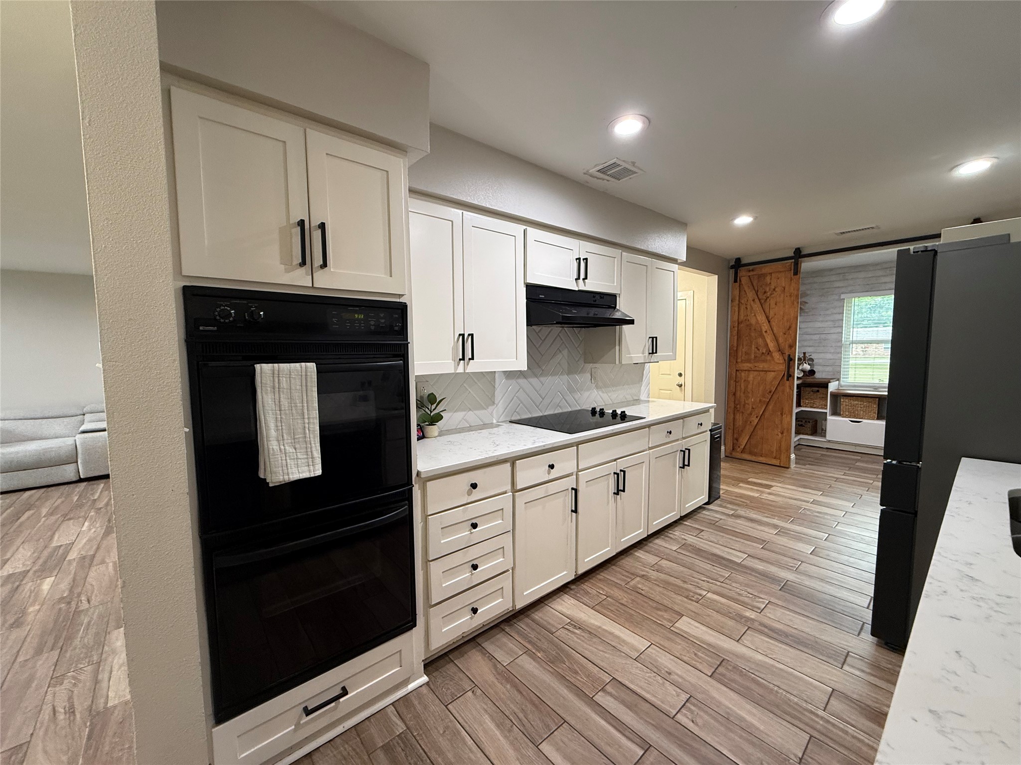 112 Lariat Trail