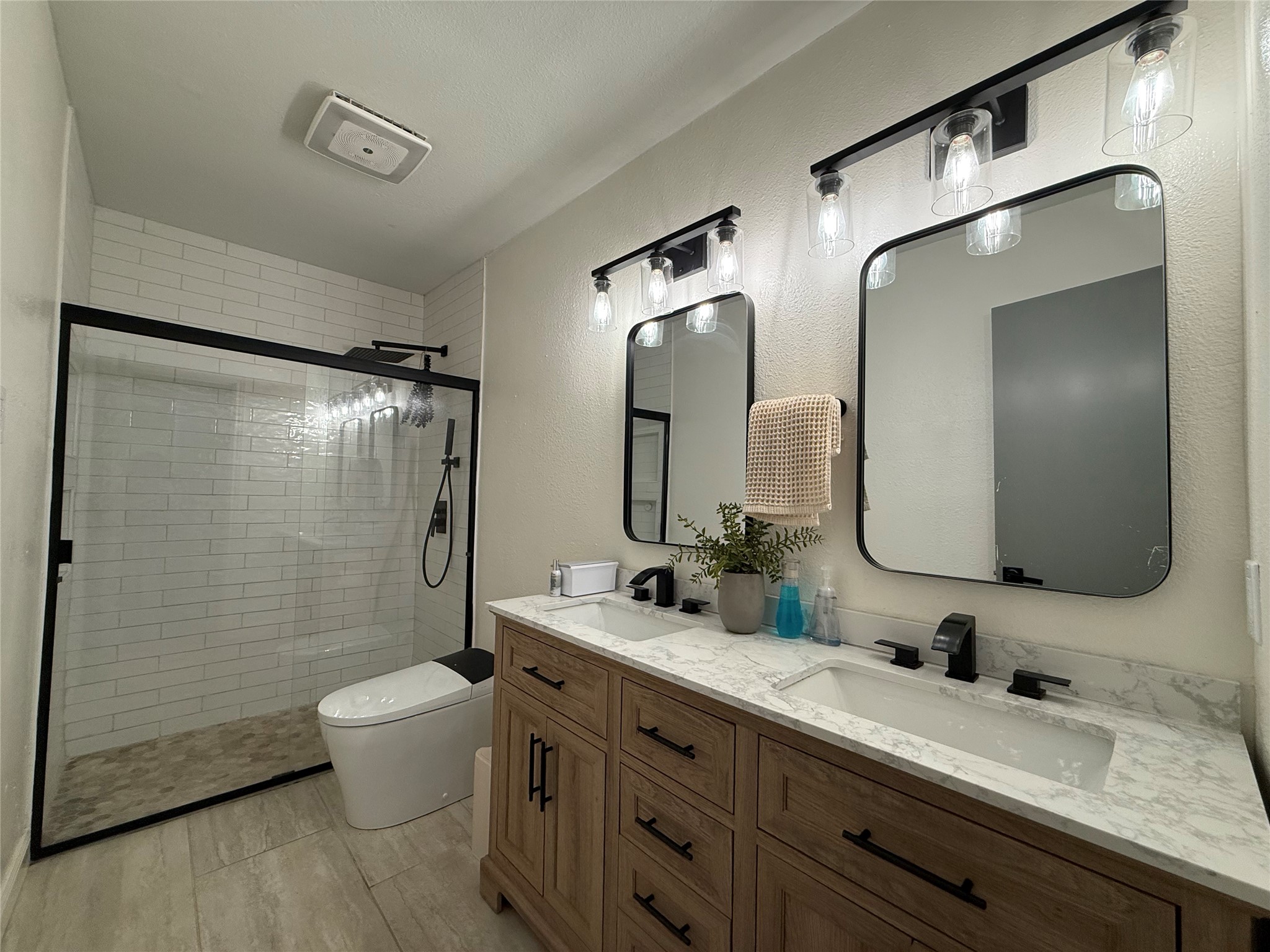 112 Lariat Trail