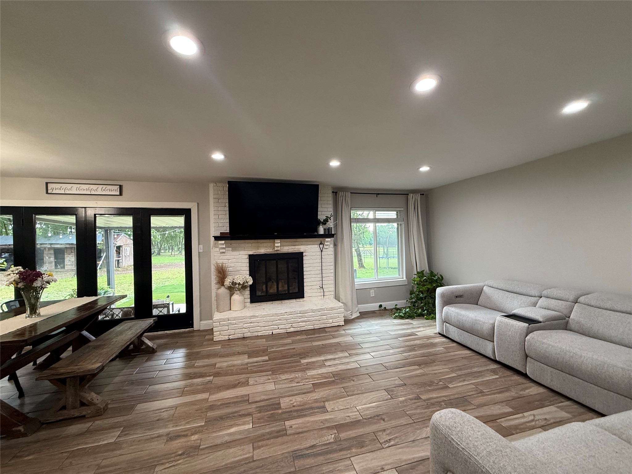 112 Lariat Trail