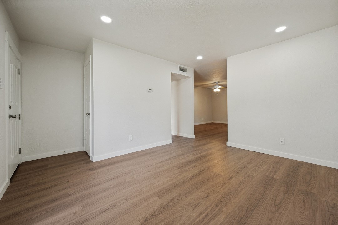 1025 Kingston Drive
