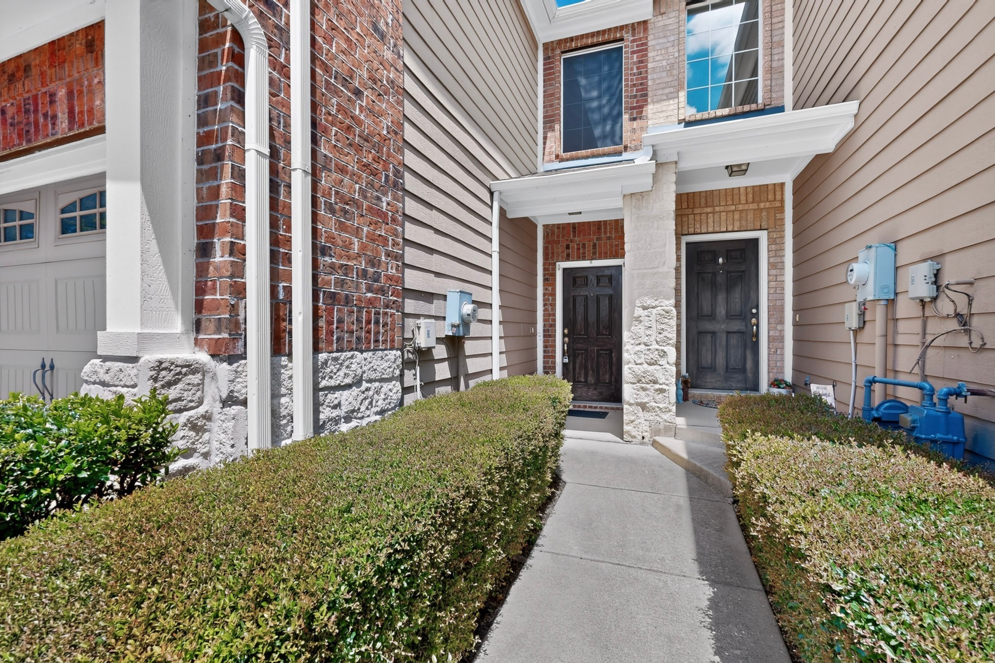 8712 San Bernard Street