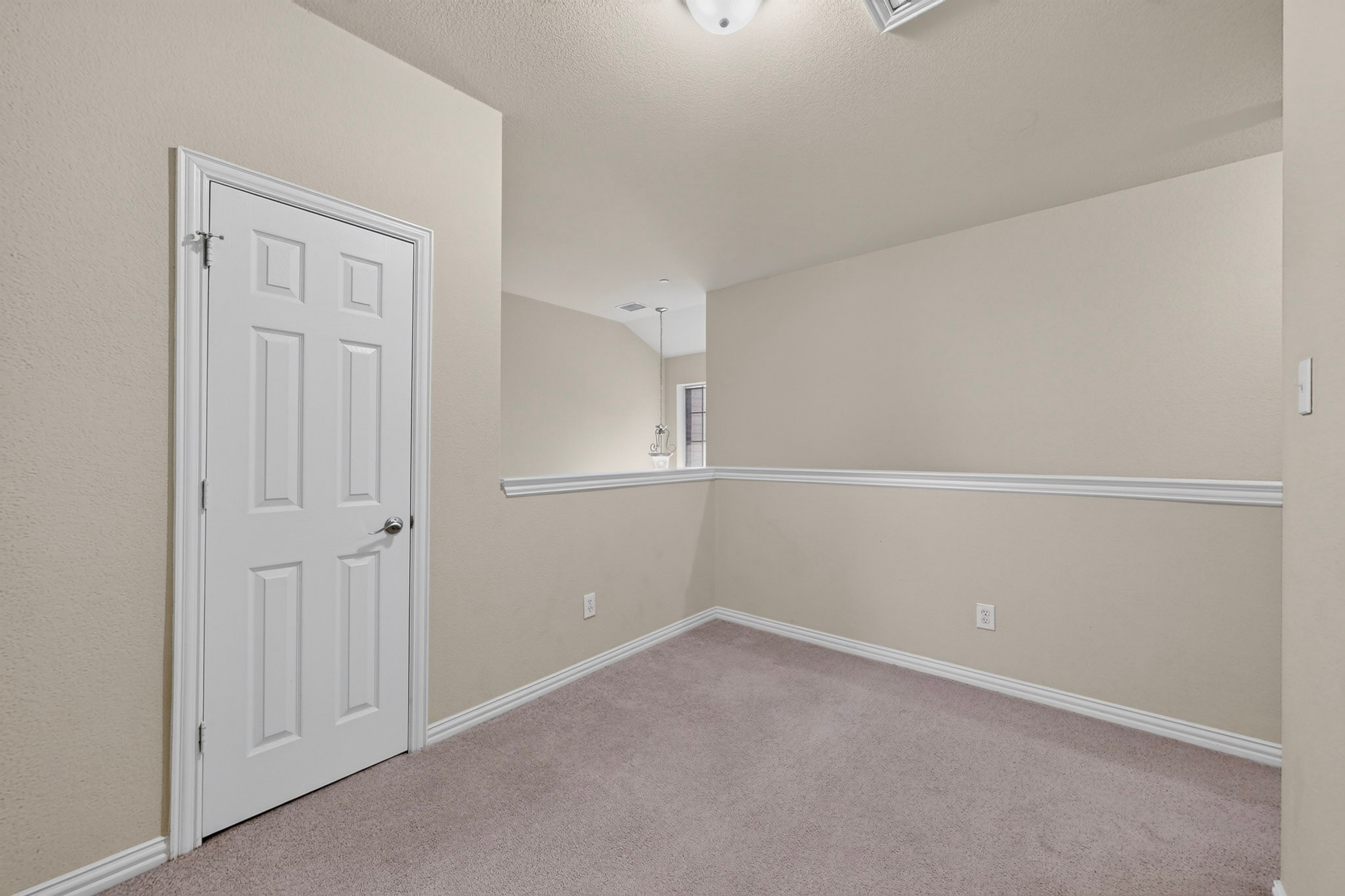 8712 San Bernard Street