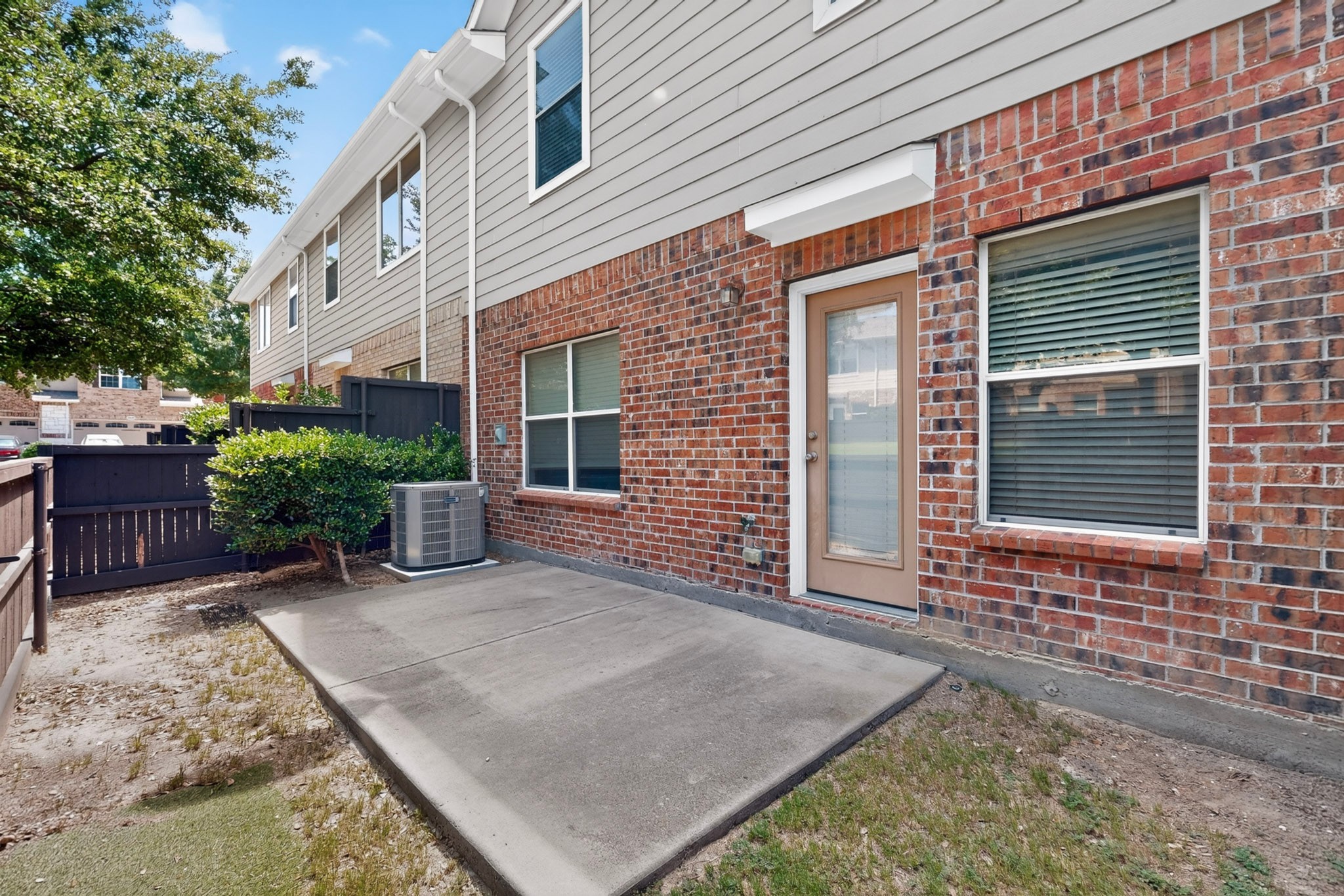 8712 San Bernard Street
