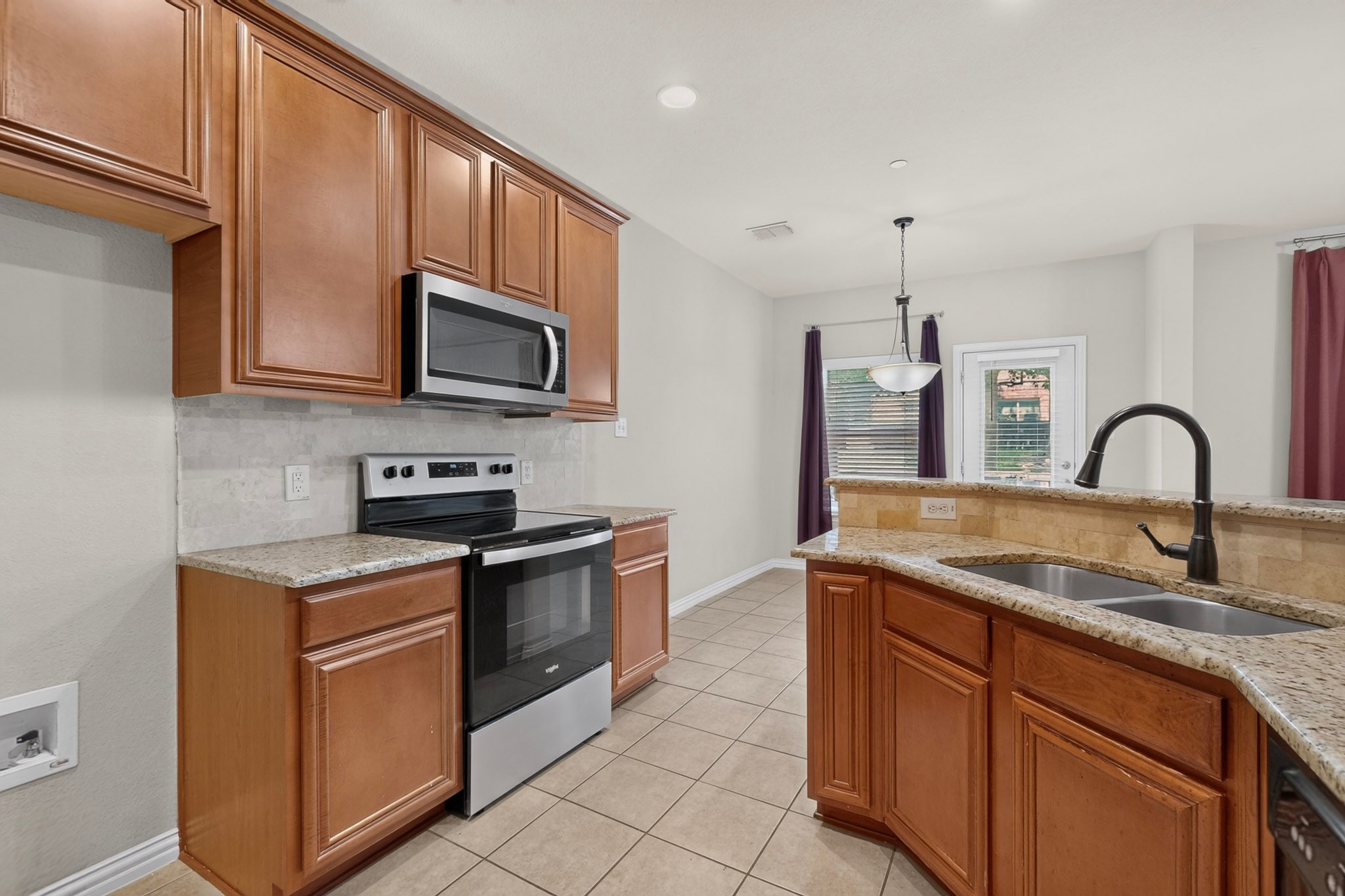 8712 San Bernard Street