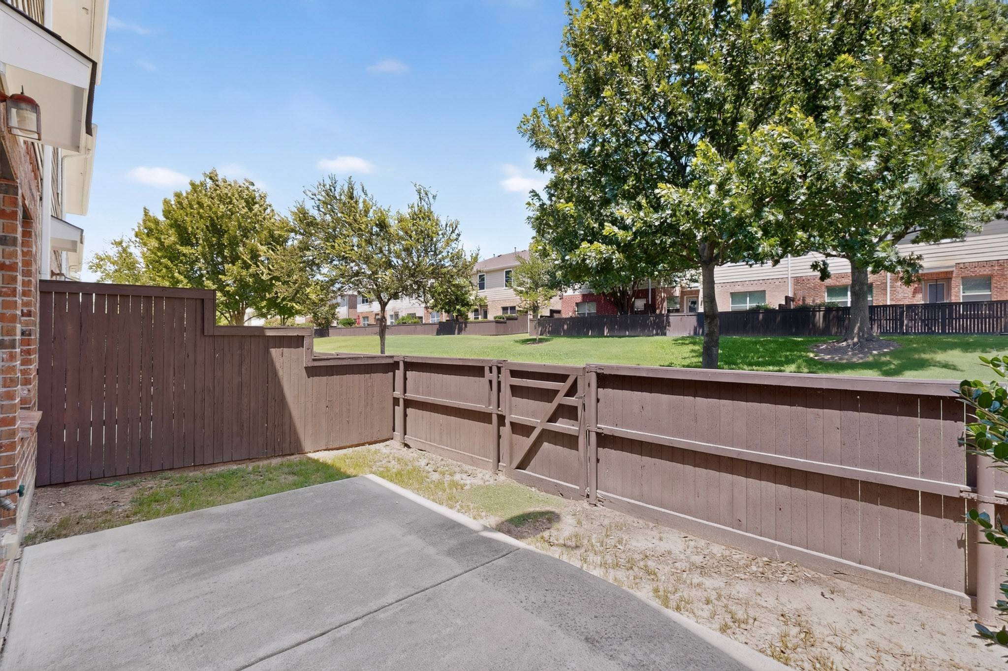 8712 San Bernard Street