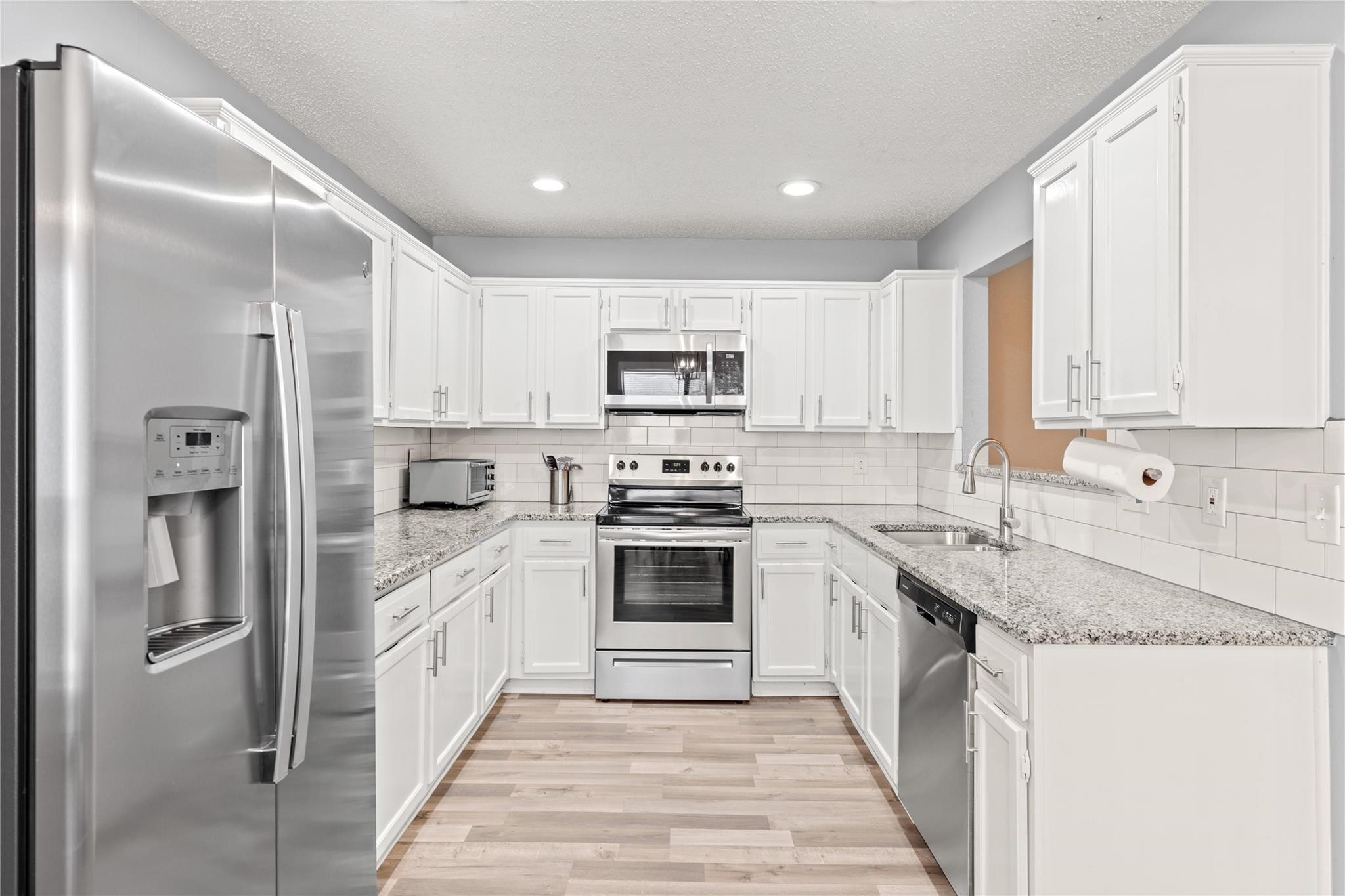 2910 Menlo Park Lane