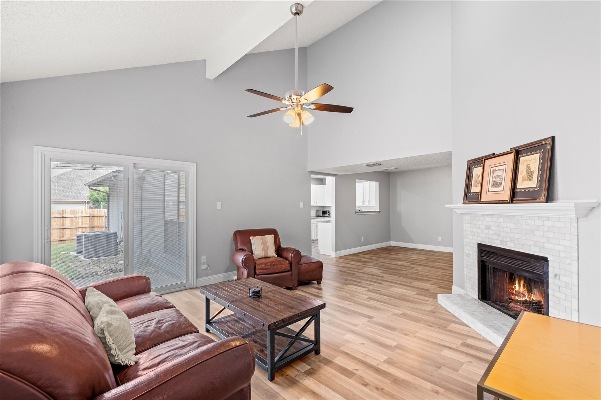 2910 Menlo Park Lane