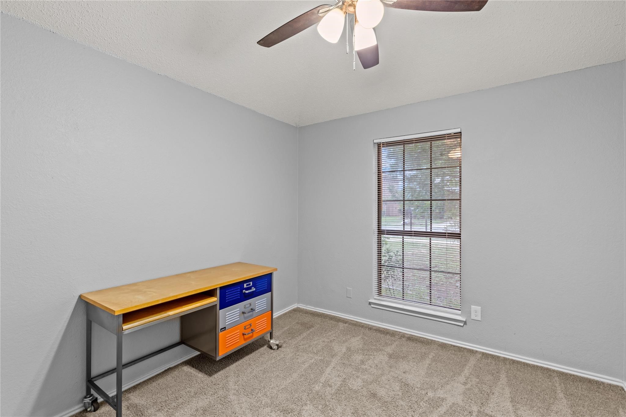 2910 Menlo Park Lane