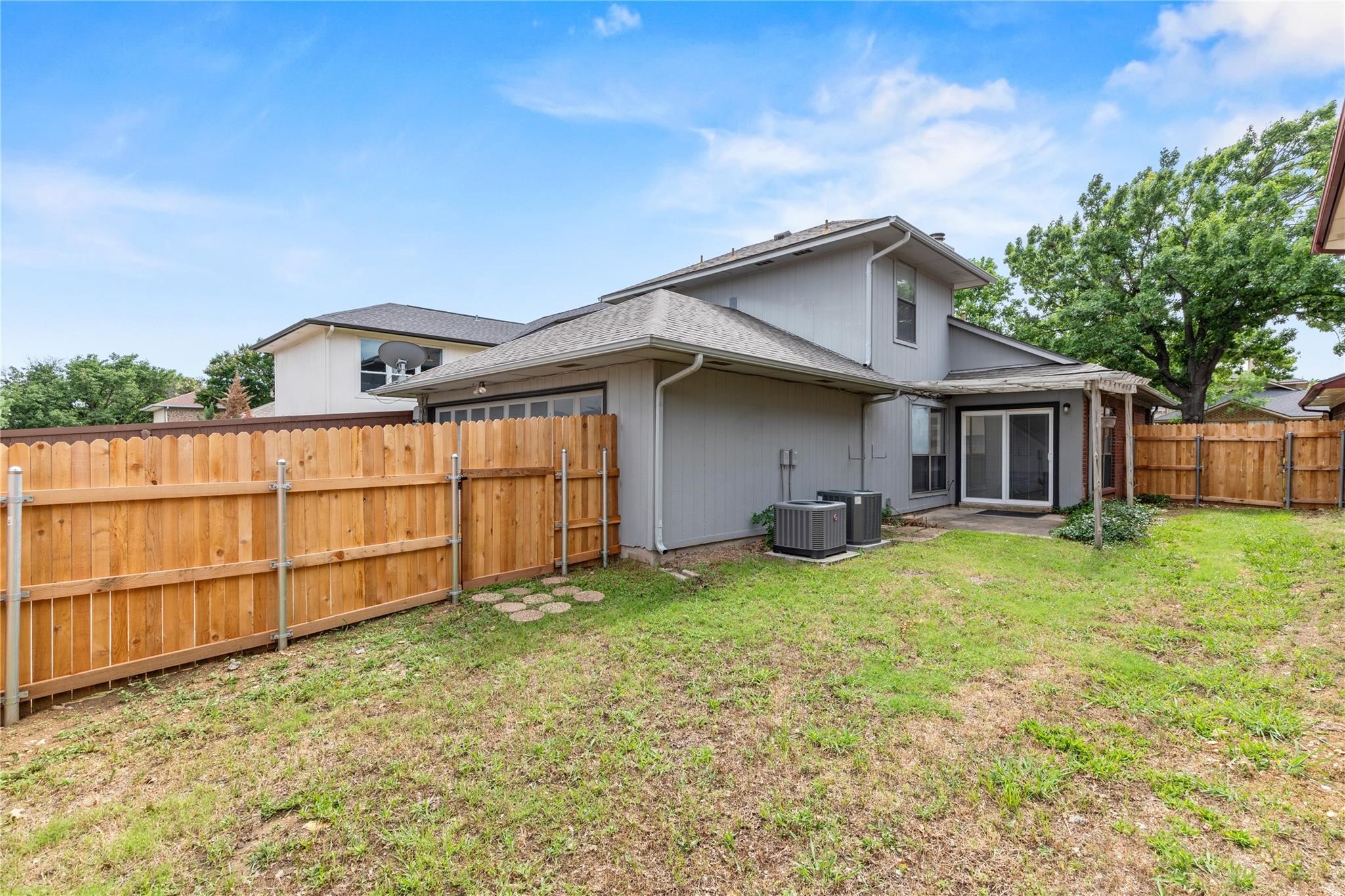 2910 Menlo Park Lane