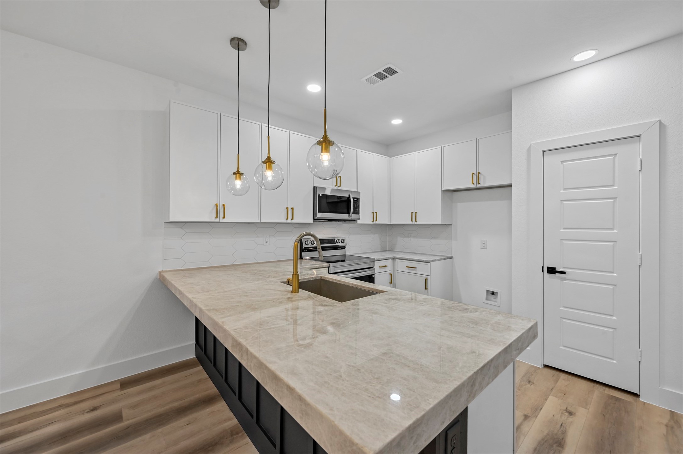2413 Easley