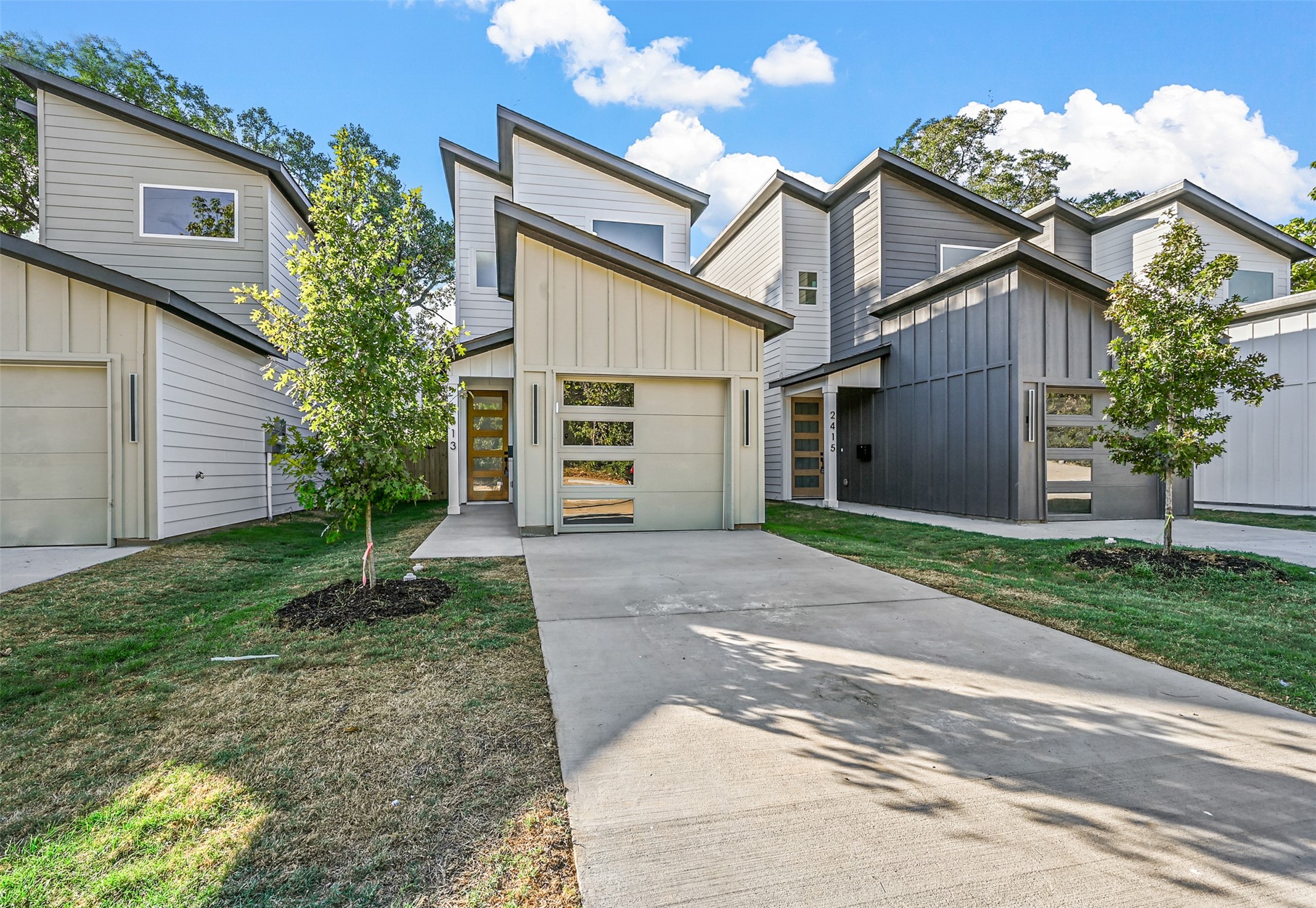 2413 Easley
