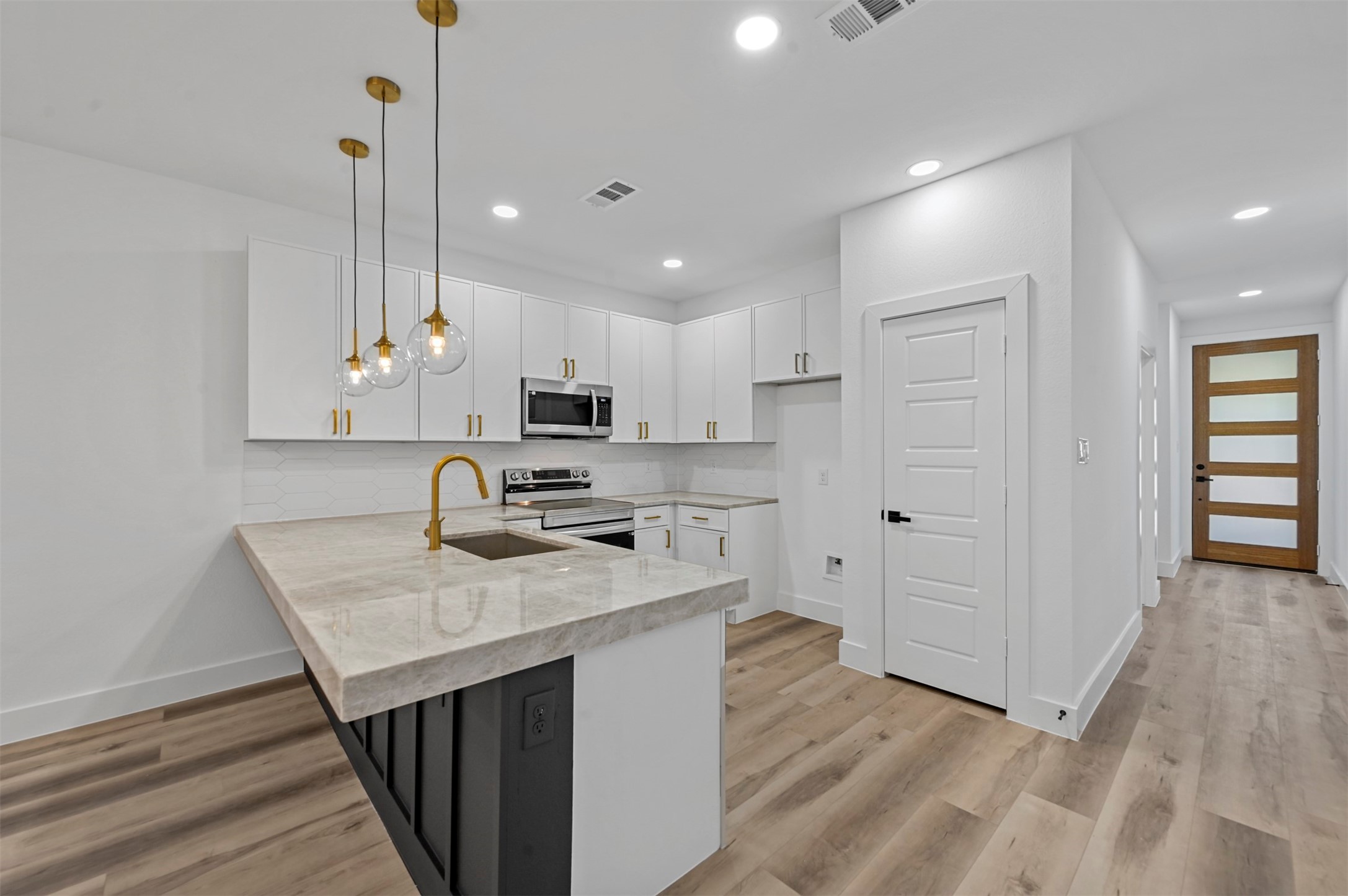 2413 Easley