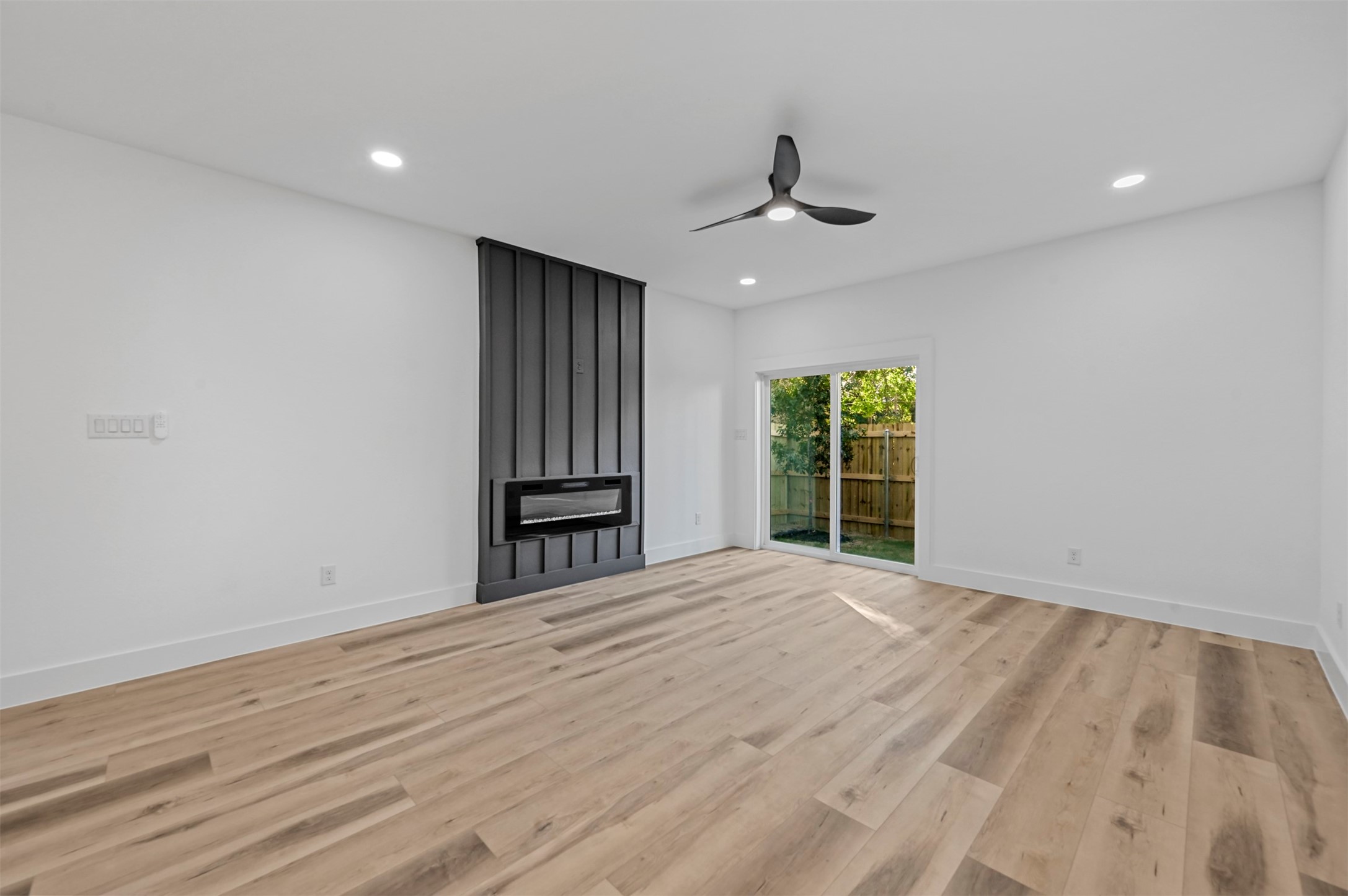 2413 Easley