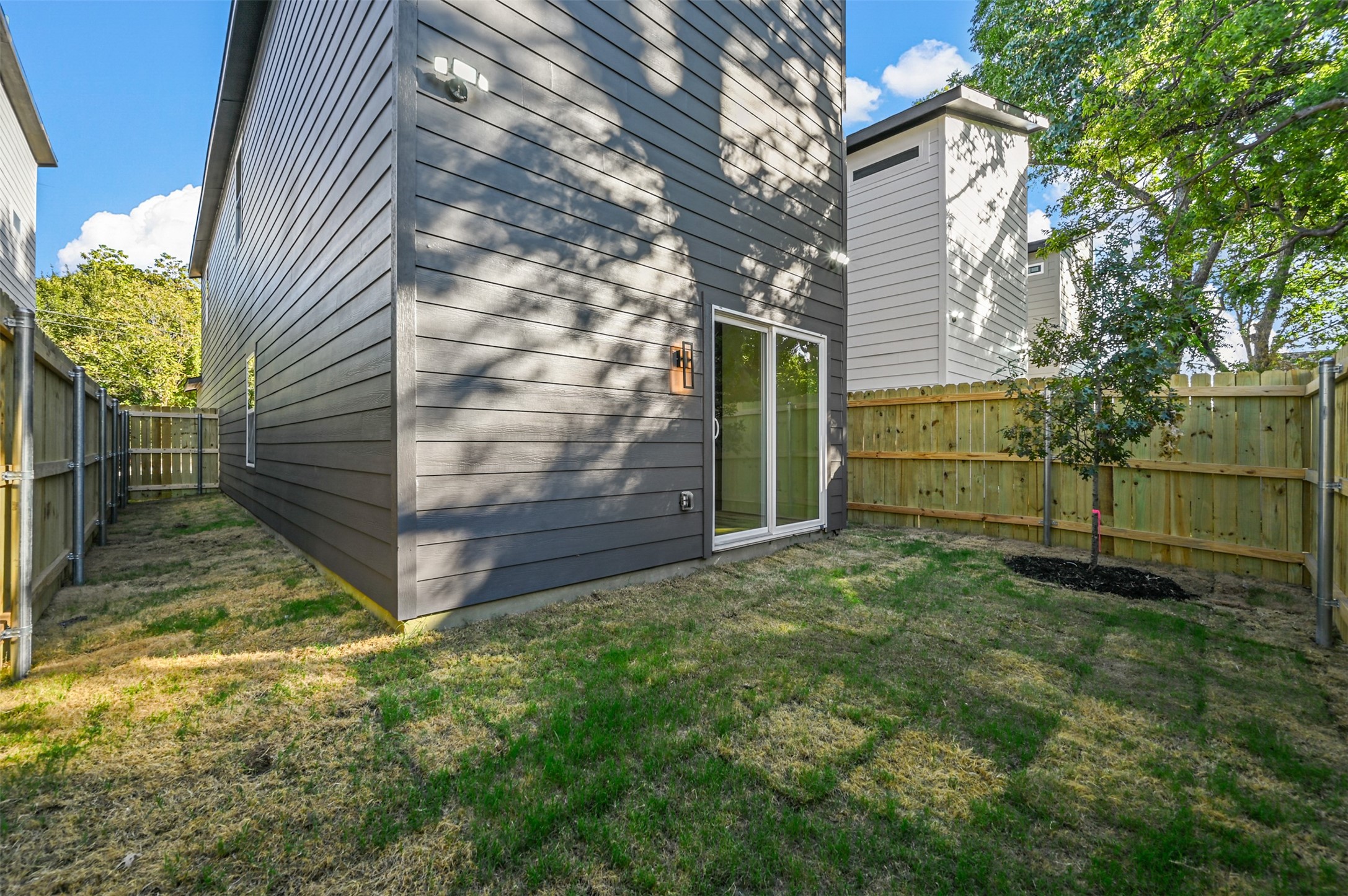 2413 Easley