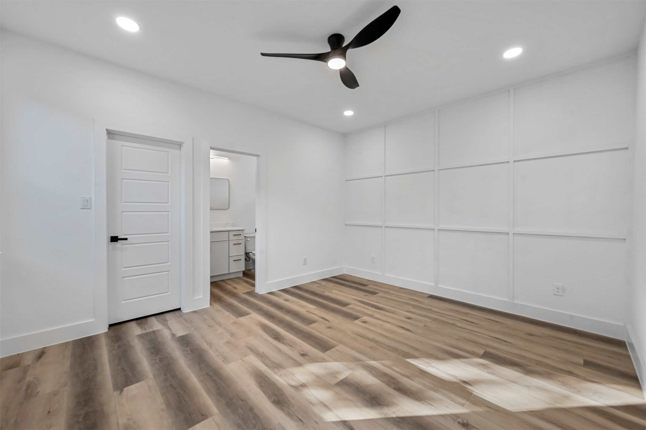 2413 Easley