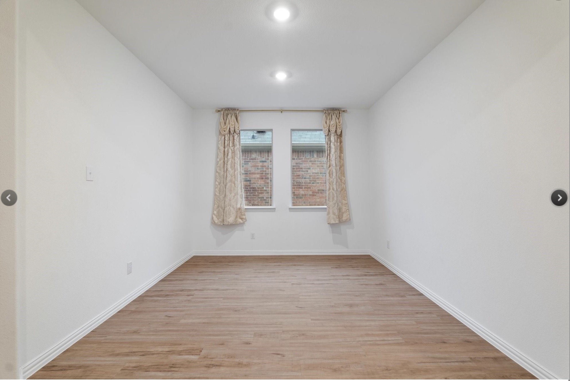 221 Ardsley Lane