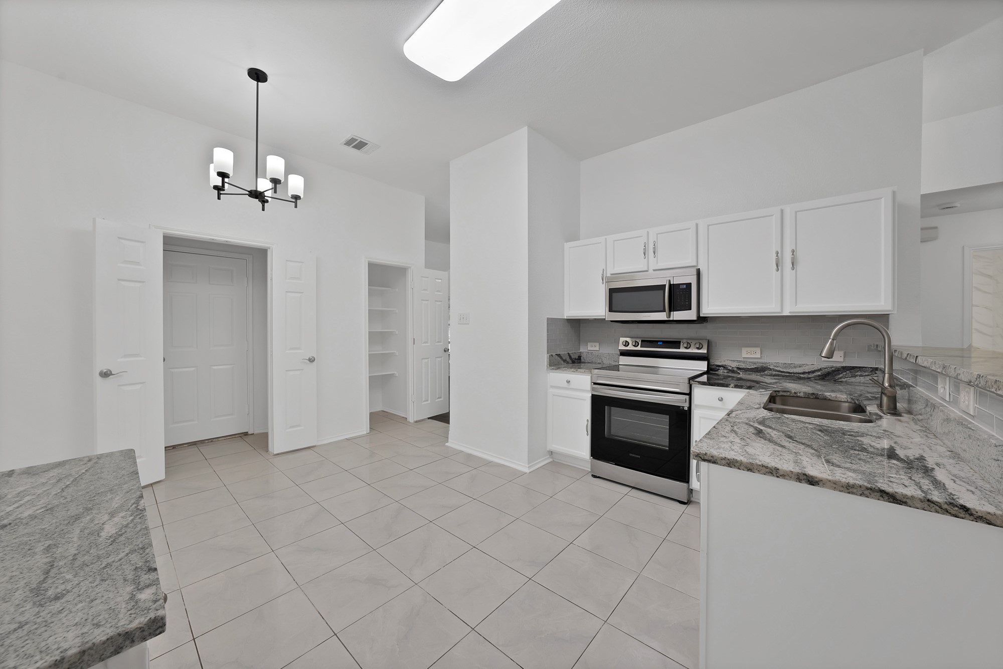 1002 Manassas Drive