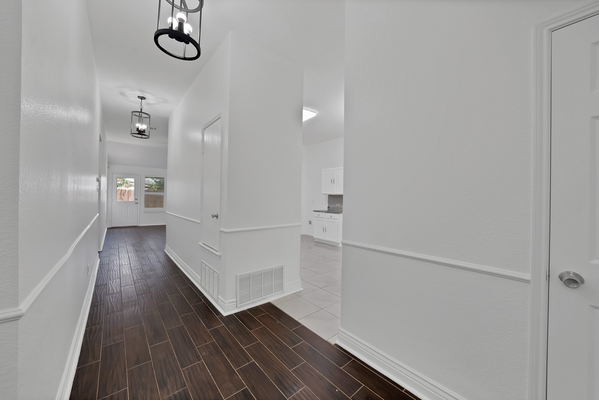 1002 Manassas Drive
