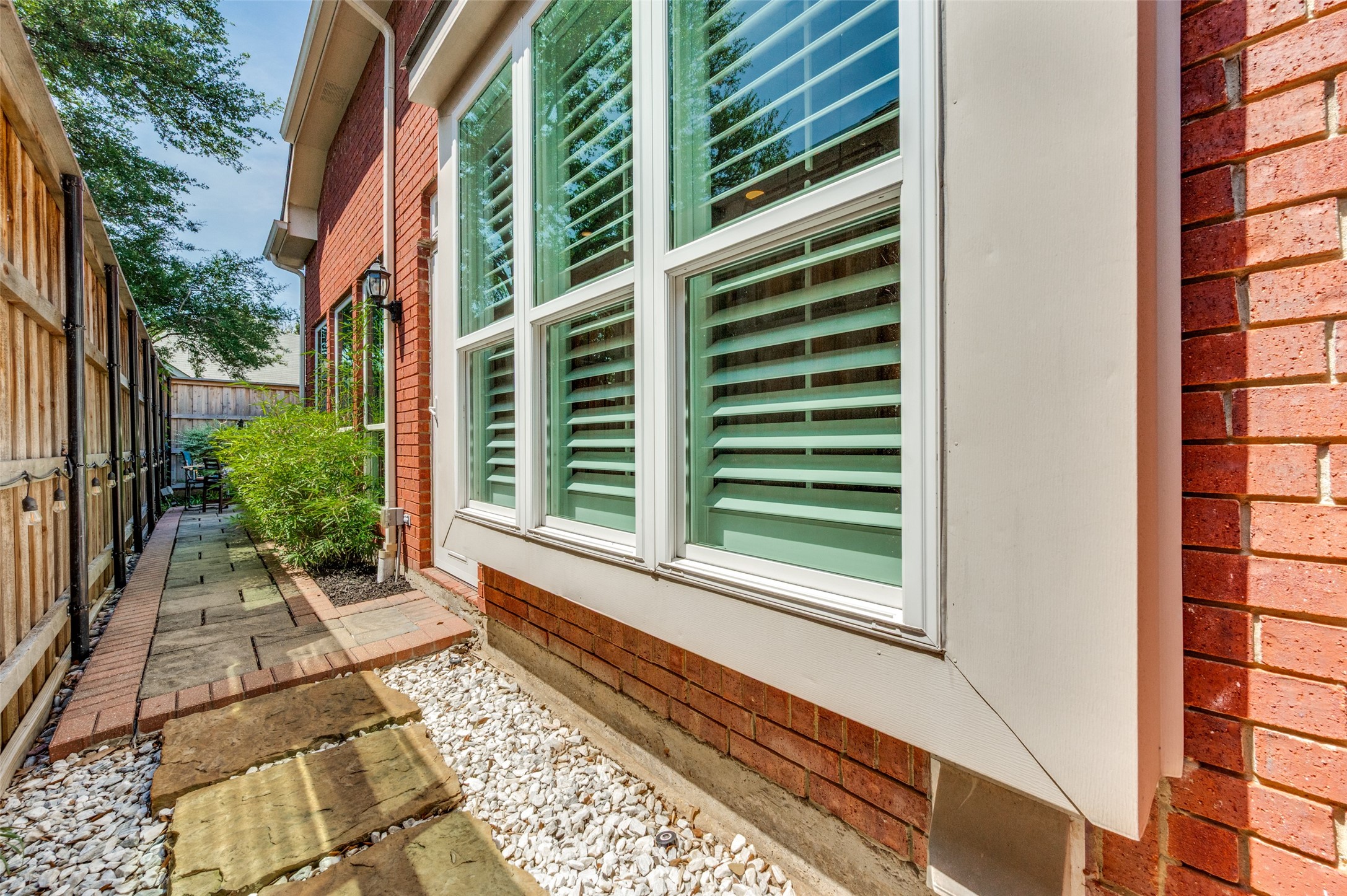 3772 Waterside Court