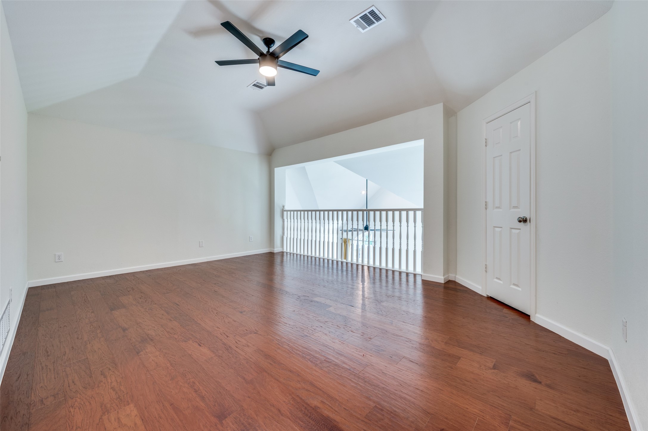 3772 Waterside Court