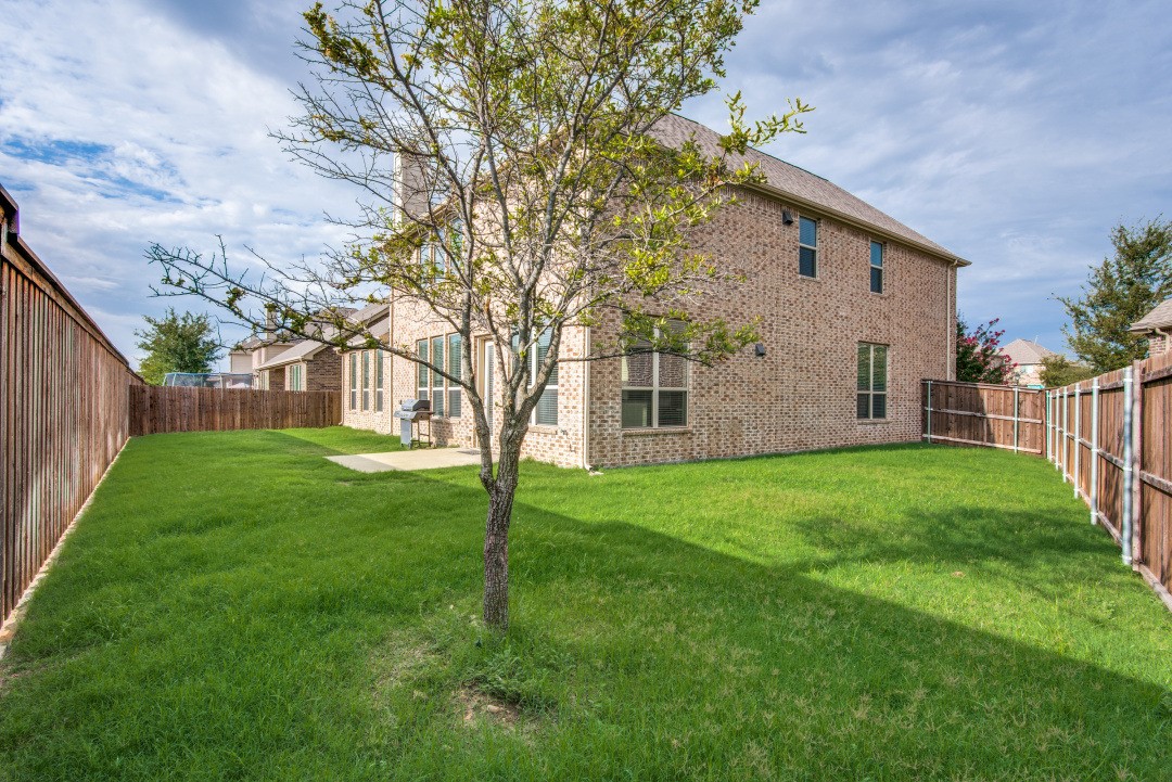 7592 Plowman Lane