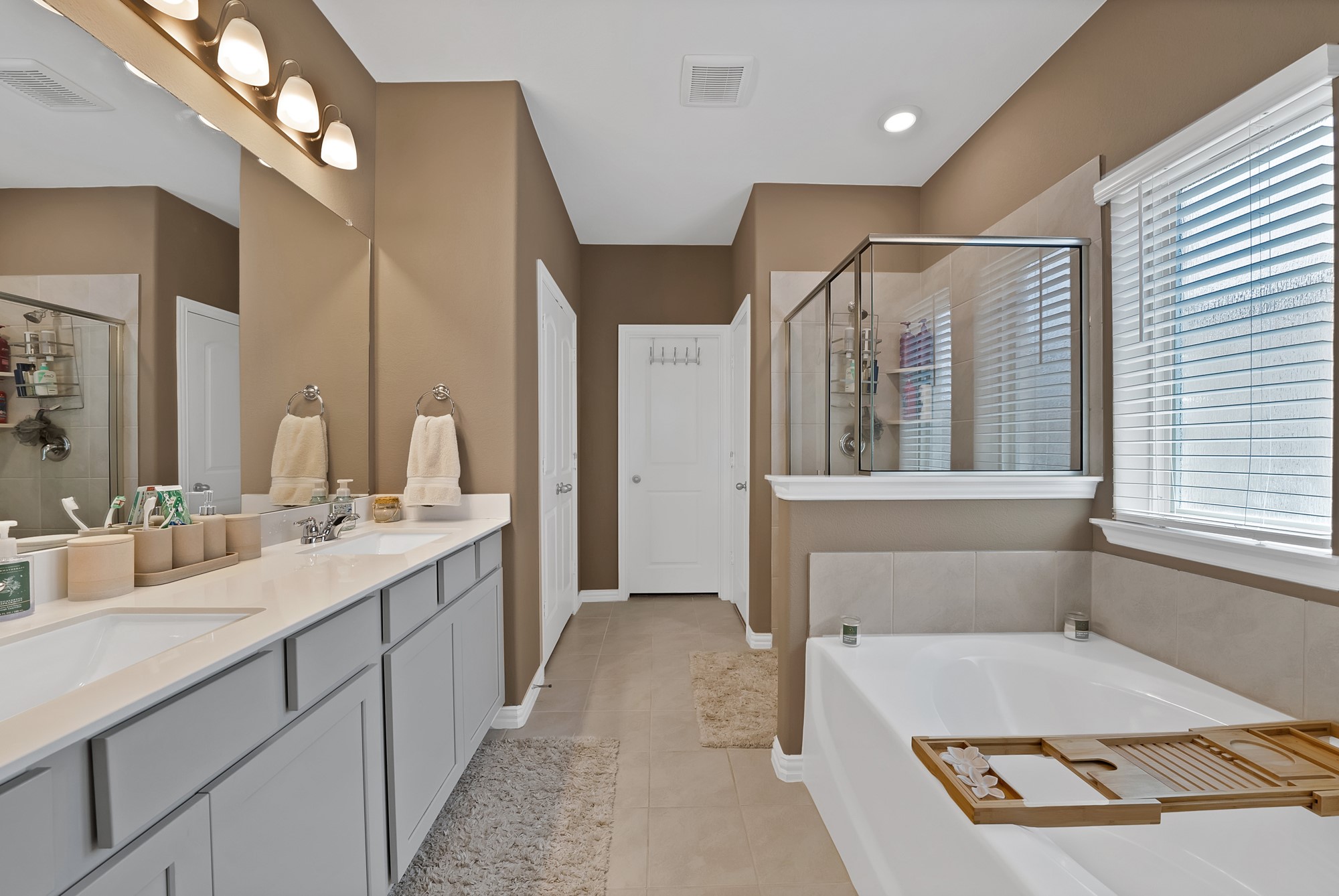 2004 Sandpiper Way