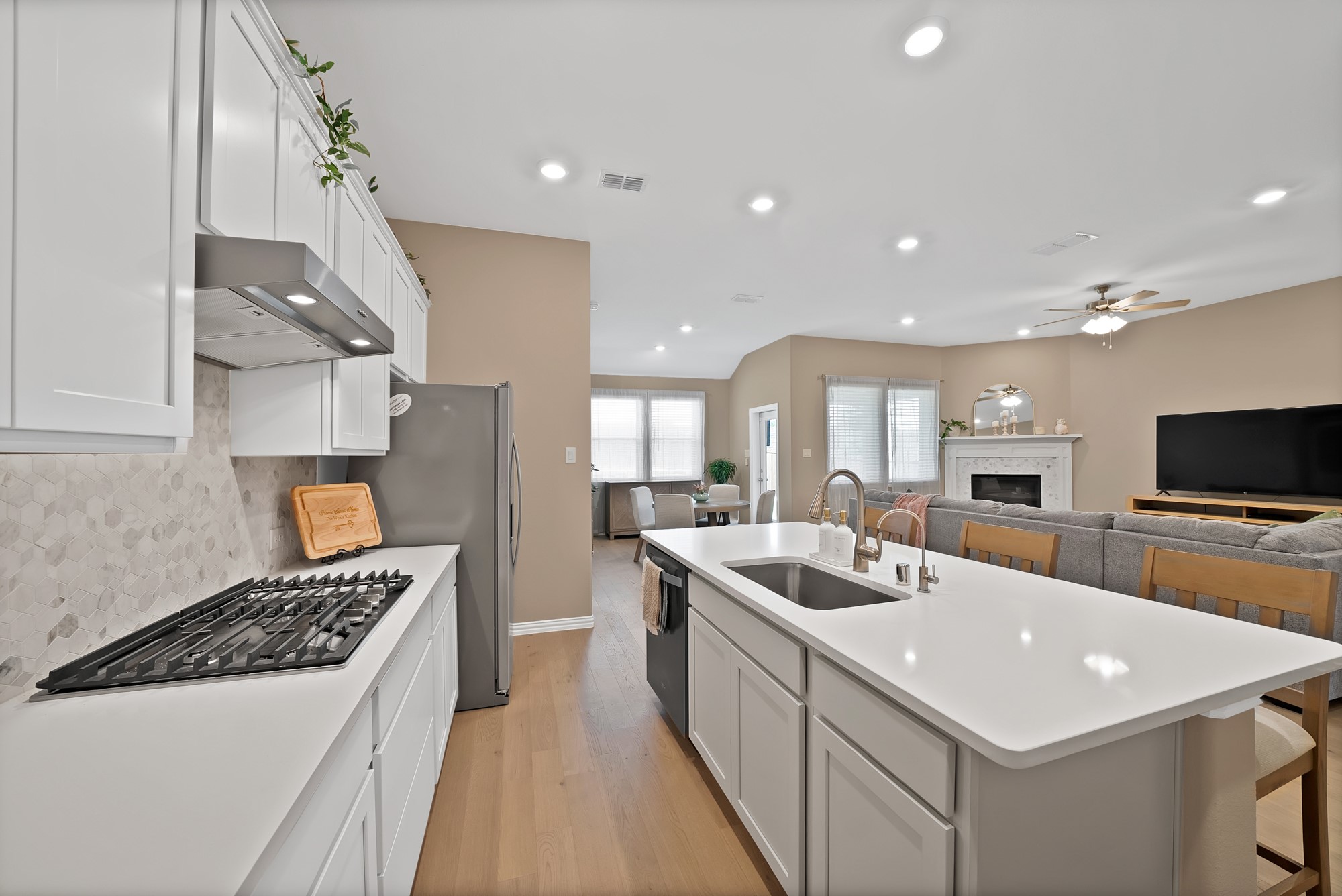 2004 Sandpiper Way