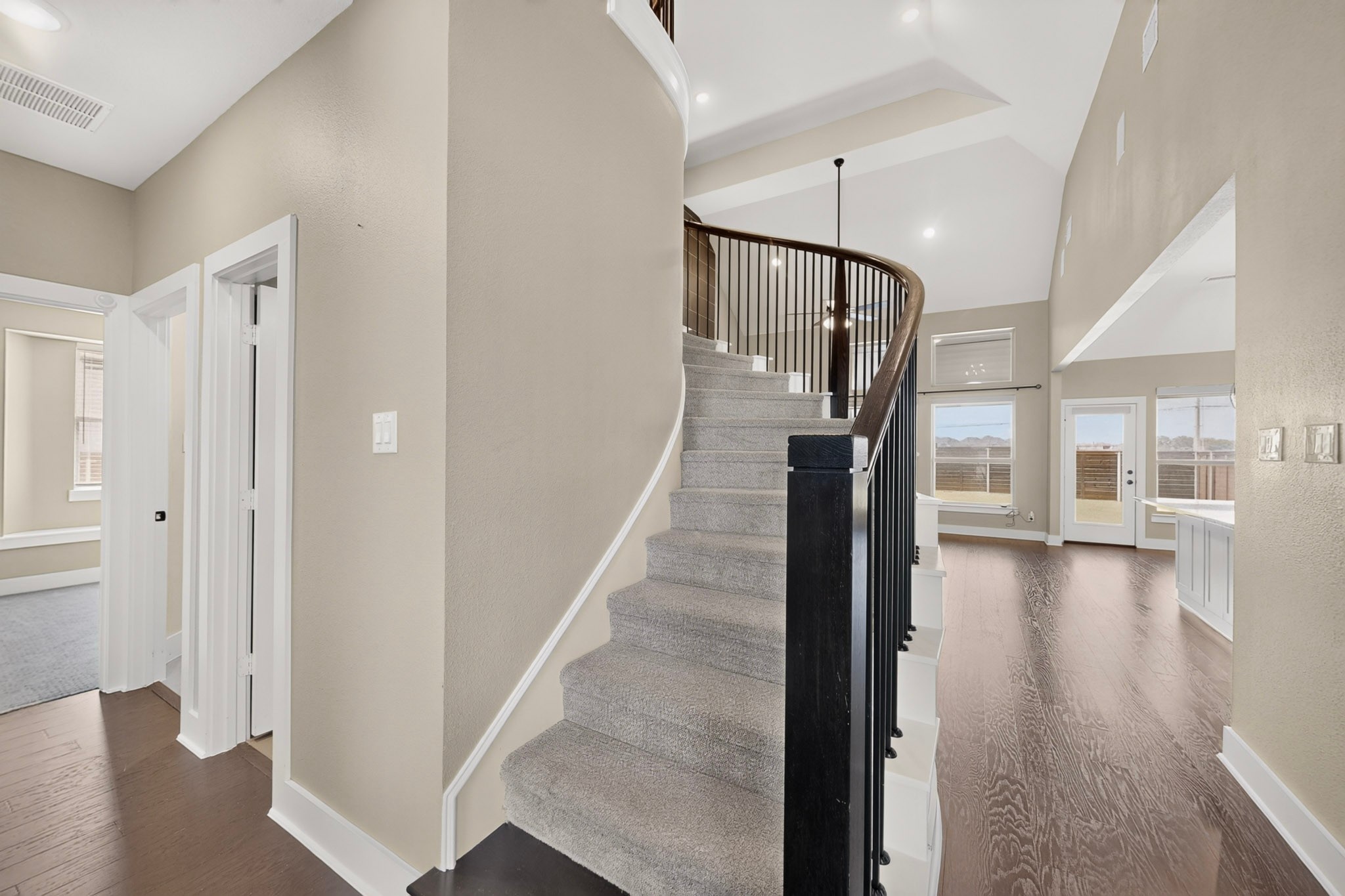 1809 Rustic Vine Road