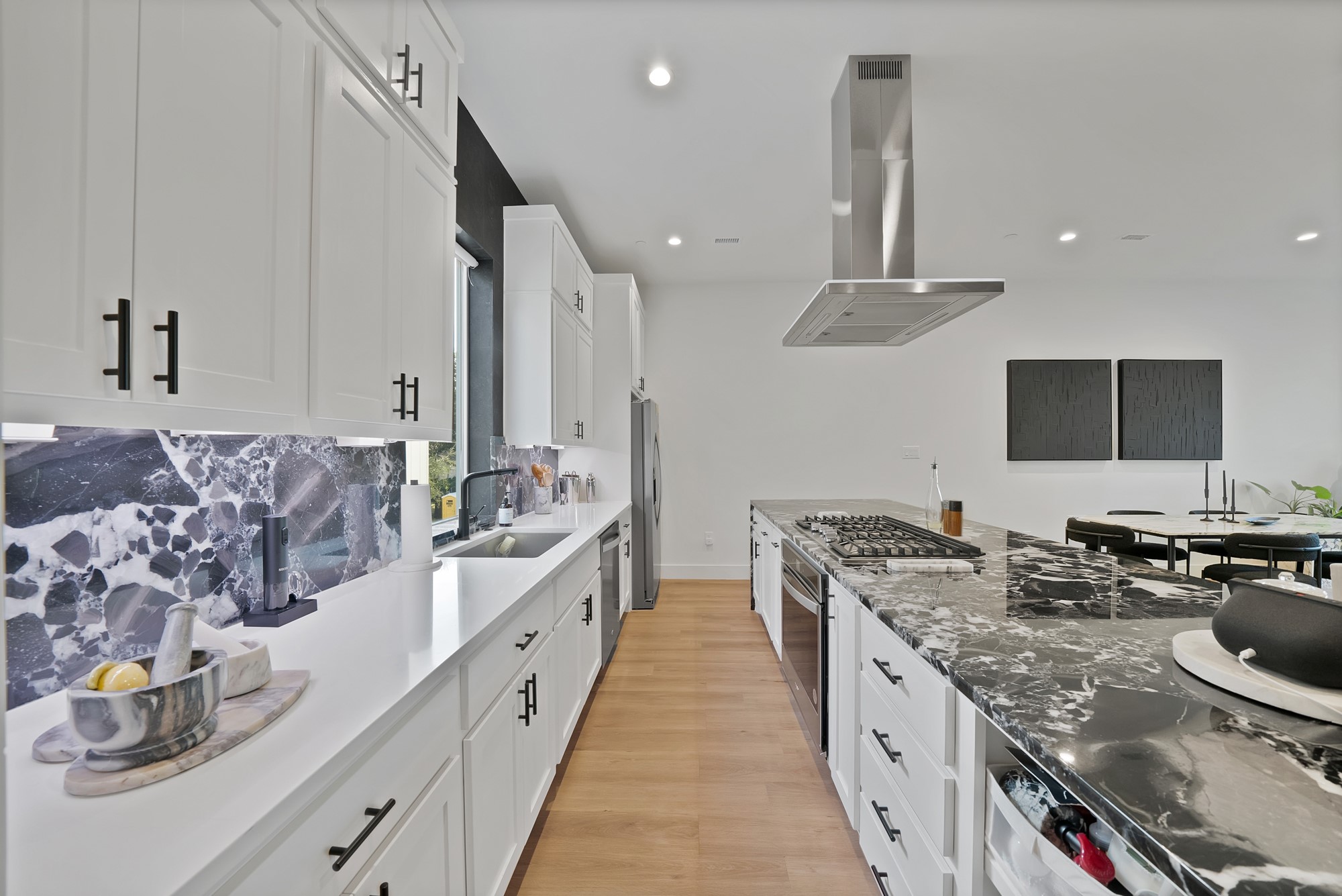 2139 Mail Avenue 102