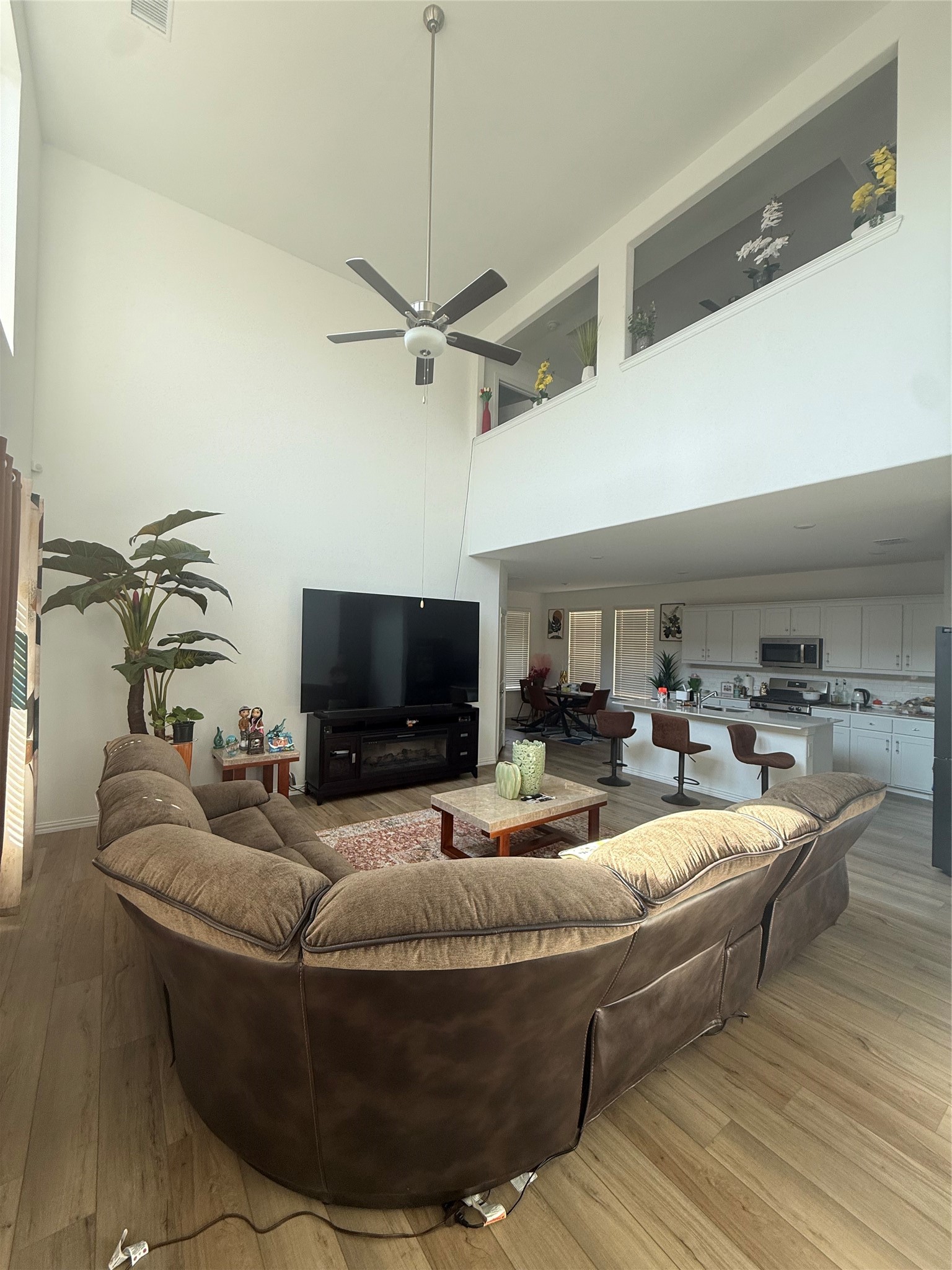 3153 Beechwood