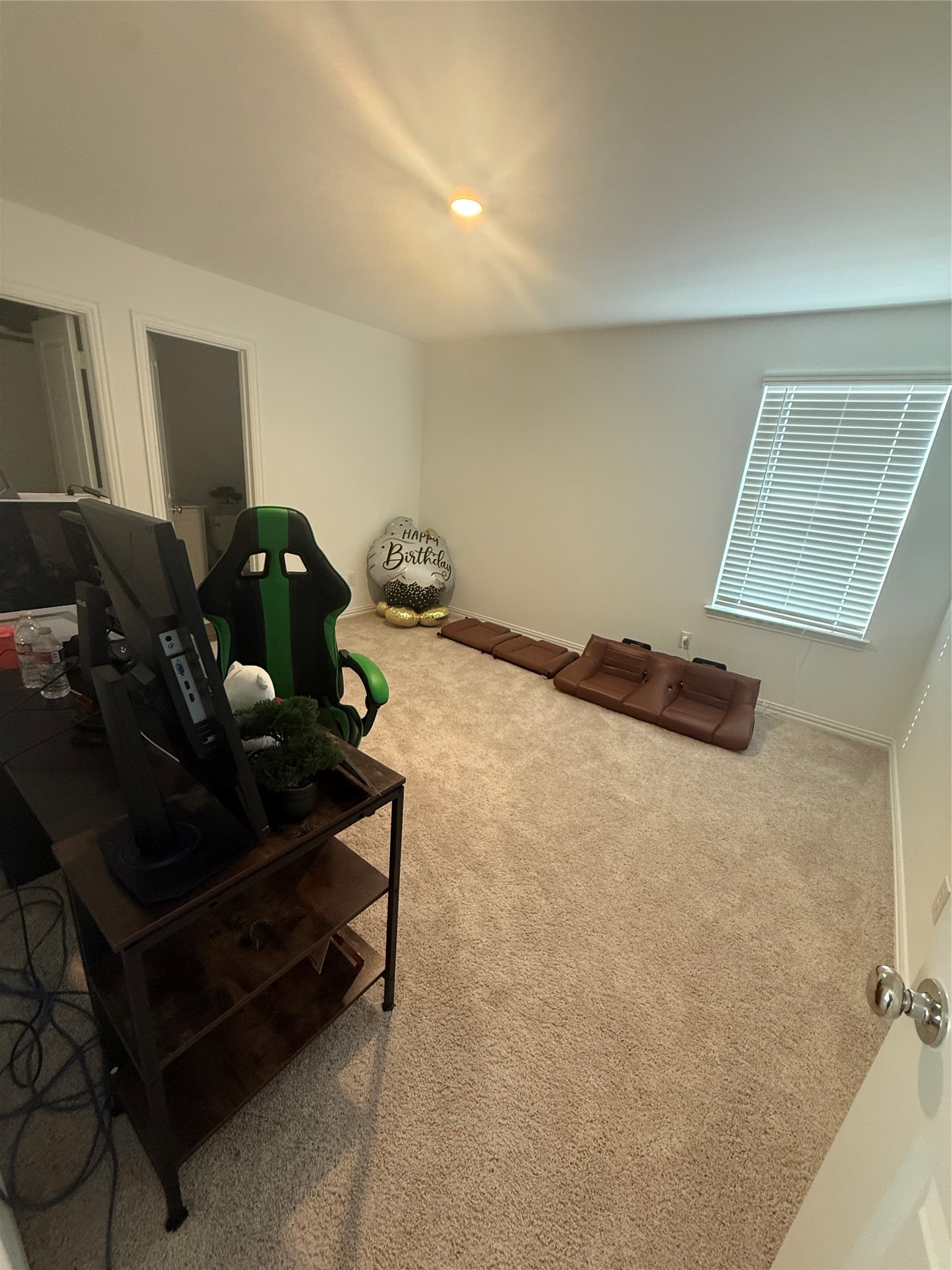 3153 Beechwood