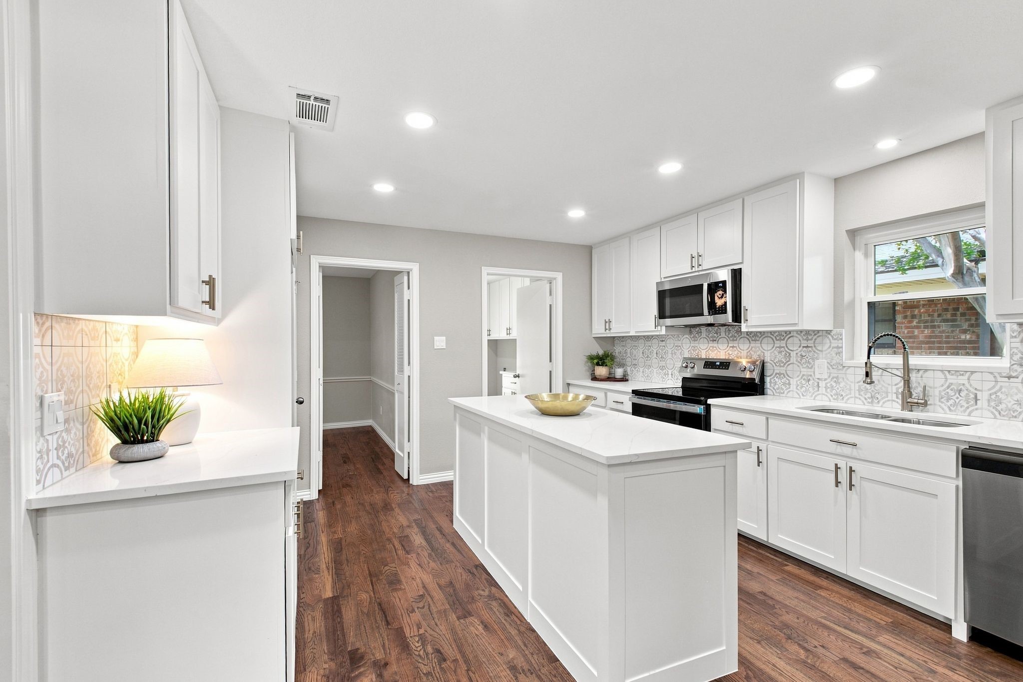 308 Syracuse Place