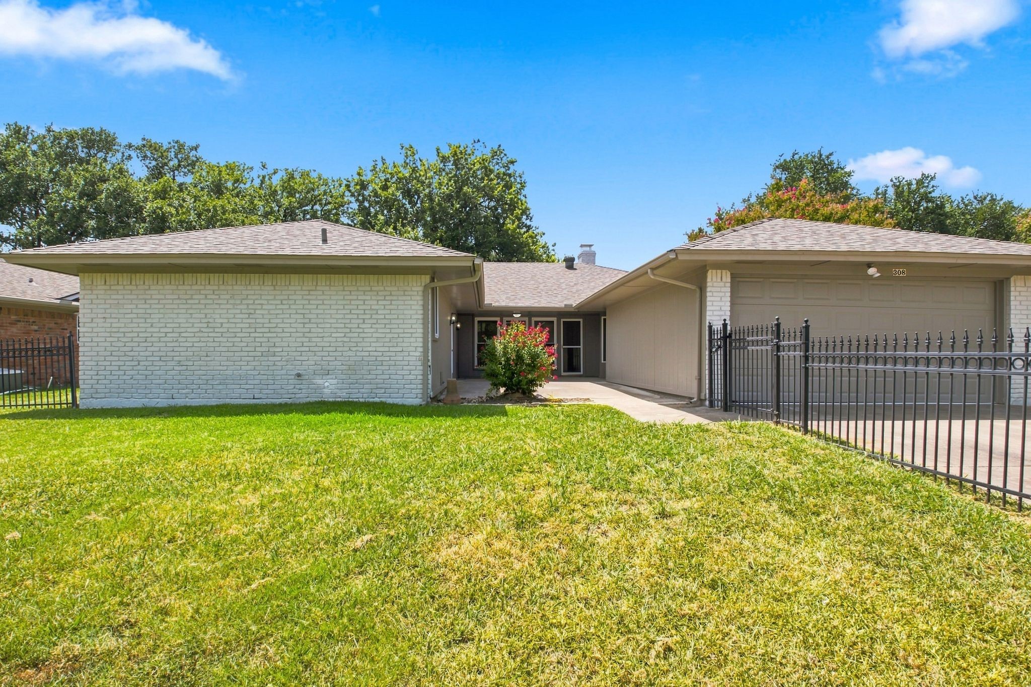308 Syracuse Place